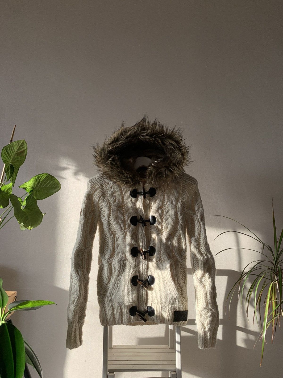 Japanese Brand Y2K SuperDry Knitted Fur Hooded Vest ifsixwasnine LGB goa Size US M / EU 48-50 / 2 - 1 Thumbnail