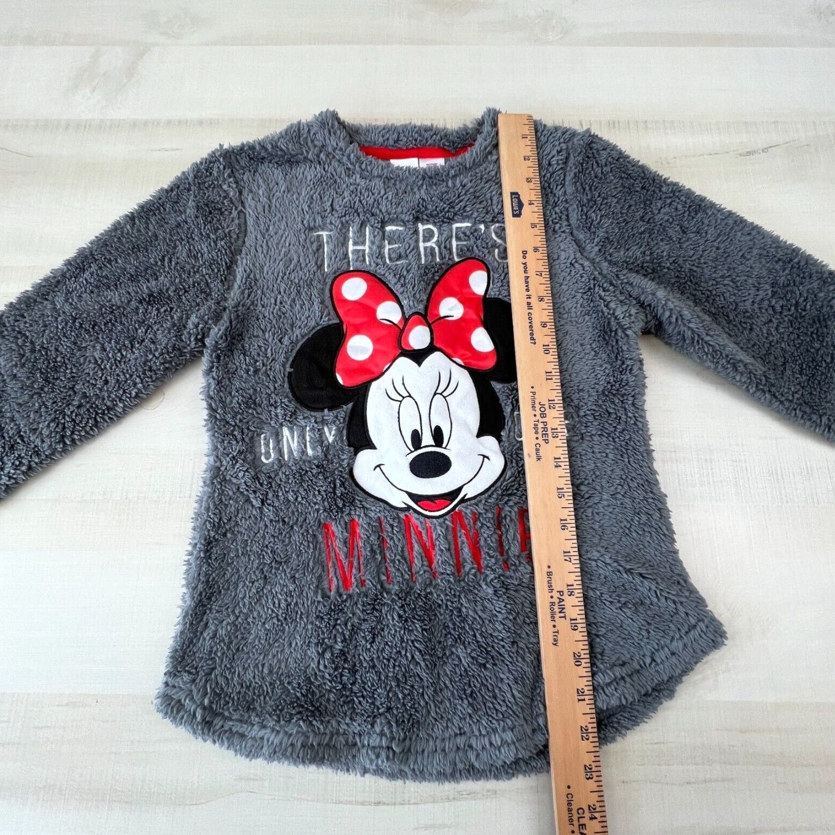 Disney Disney Minnie Mouse Womens Fuzzy Sweater Small Juniors Gray Pullover Size S / US 4 / IT 40 - 5 Thumbnail
