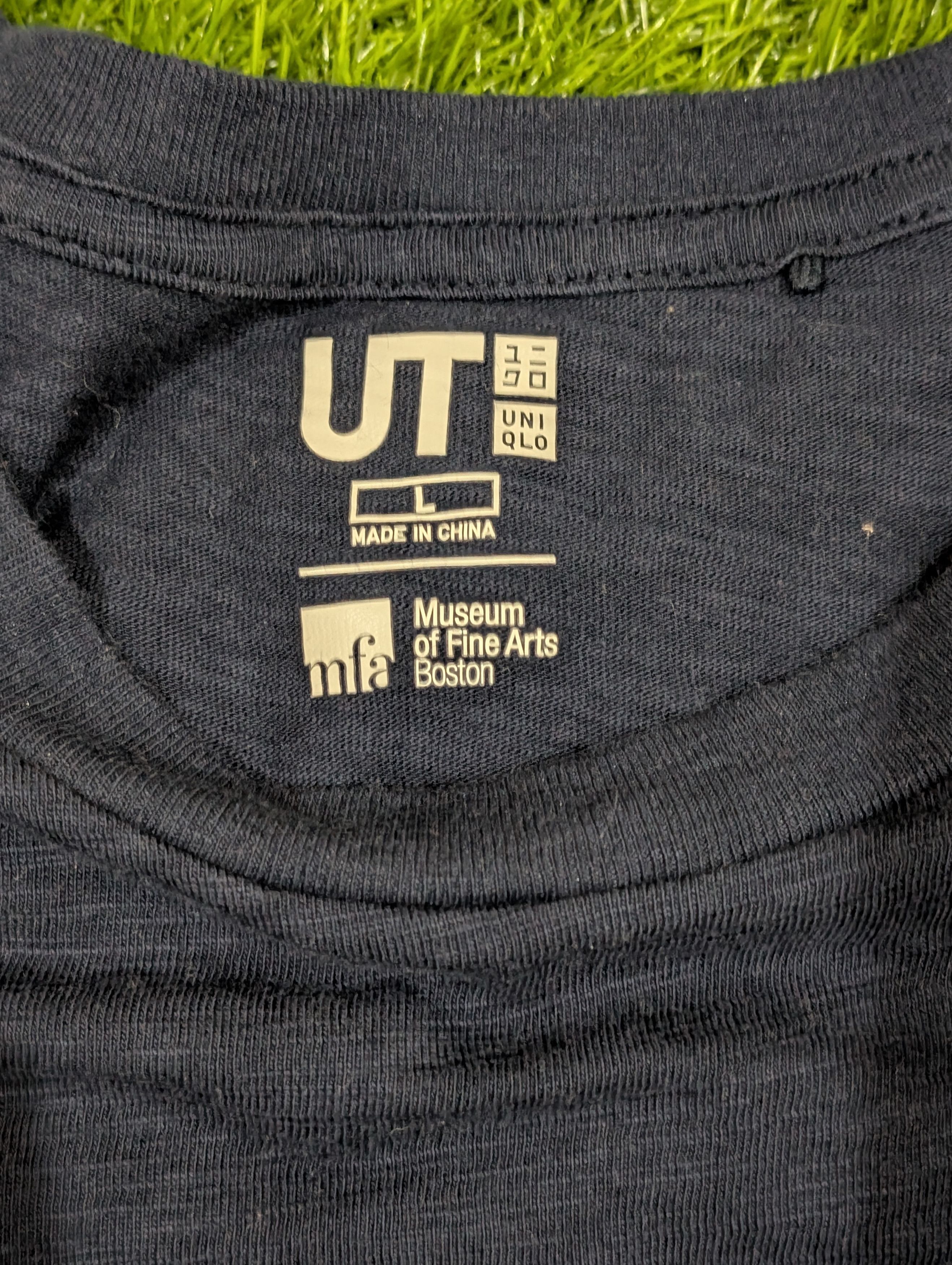 Uniqlo UNIQLO Size US L / EU 52-54 / 3 - 4 Thumbnail