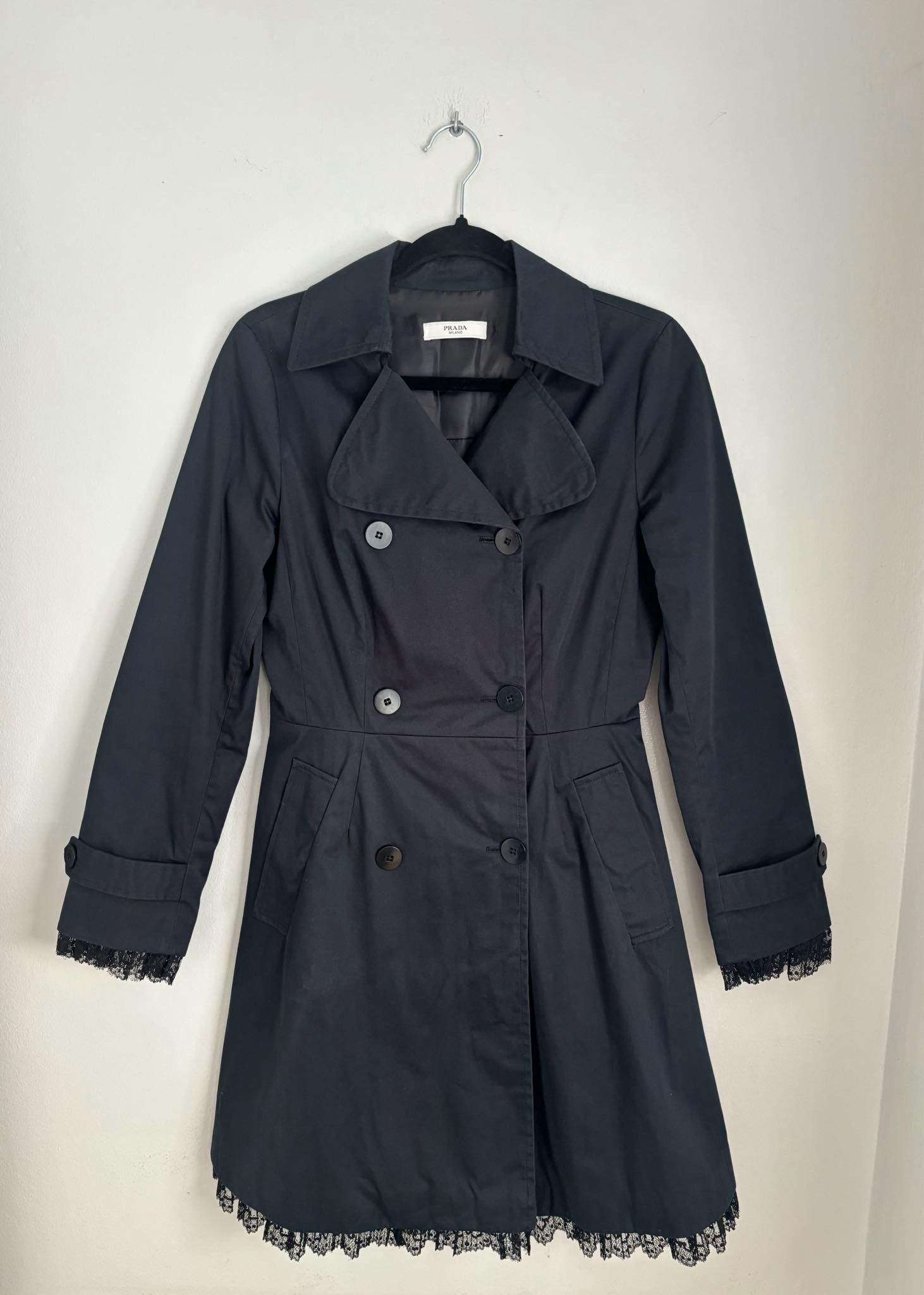Prada vintage coat luxury Italy trench jacket casual high 00