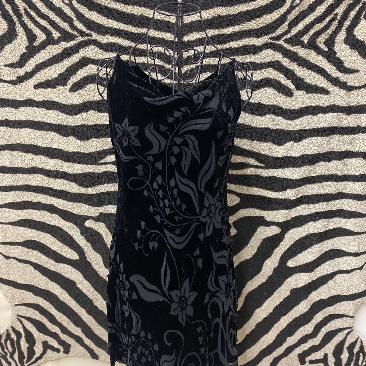 Vintage Vintage black silk cocktail dress Size S / US 4 / IT 40 - 2 Thumbnail