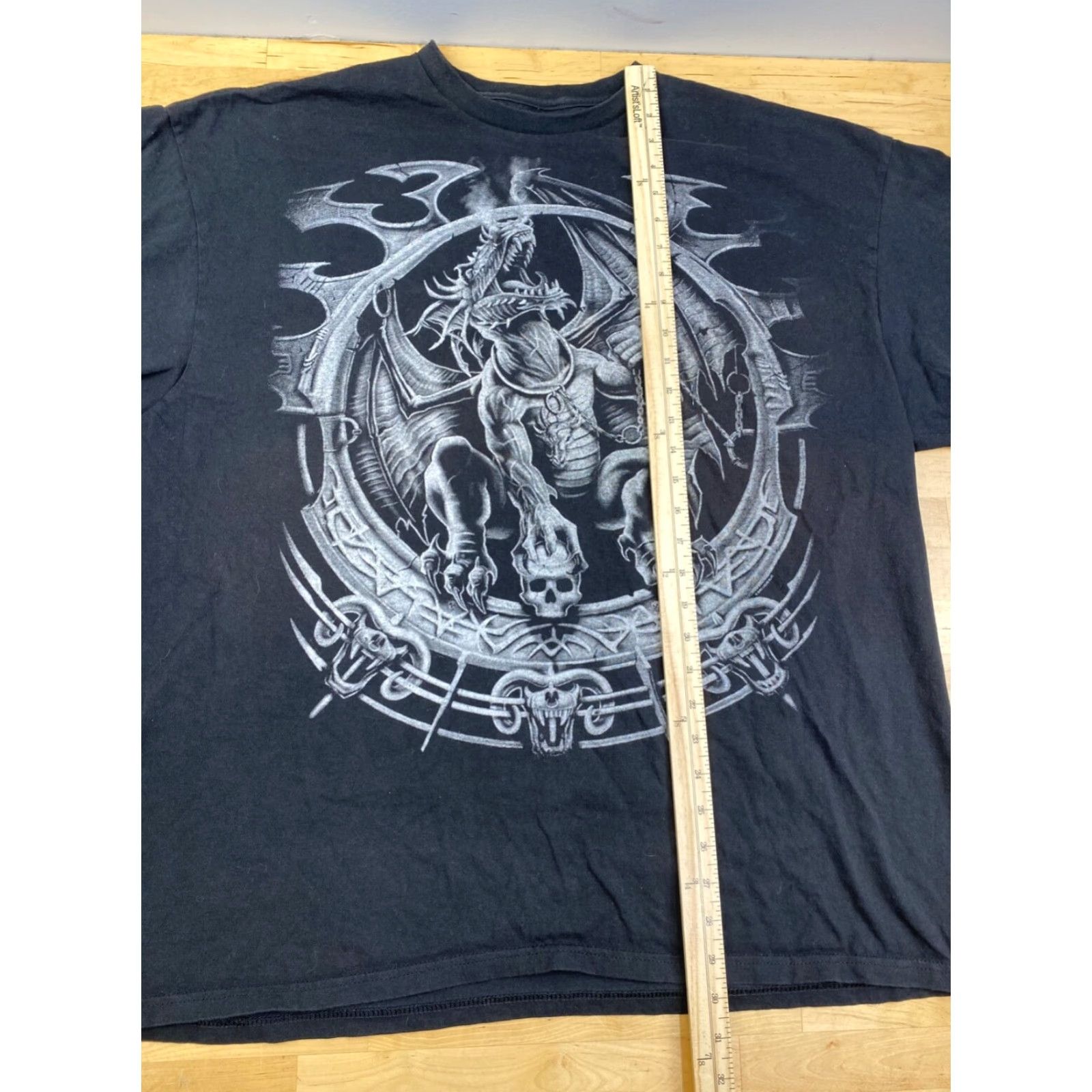 Liquid Blue VINTAGE Liquid Blue Dragon Catcher T Shirt Mens 3XL Black 2001 Y2K Dragon Catcher T Shirt Mens 3XL Black Vintage Size US XXL / EU 58 / 5 - 5 Thumbnail