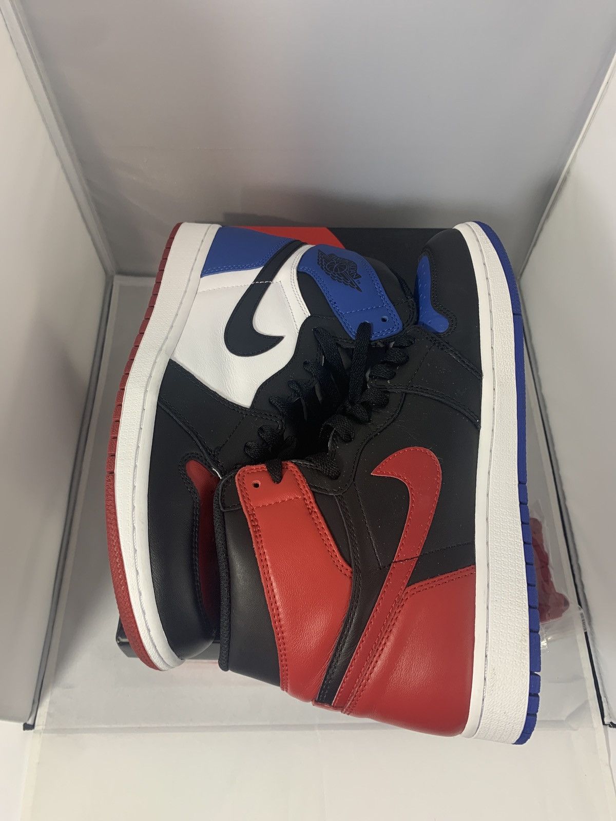Nike Air Jordan 1 Retro High OG Size US 9.5 / EU 42-43 - 4 Thumbnail