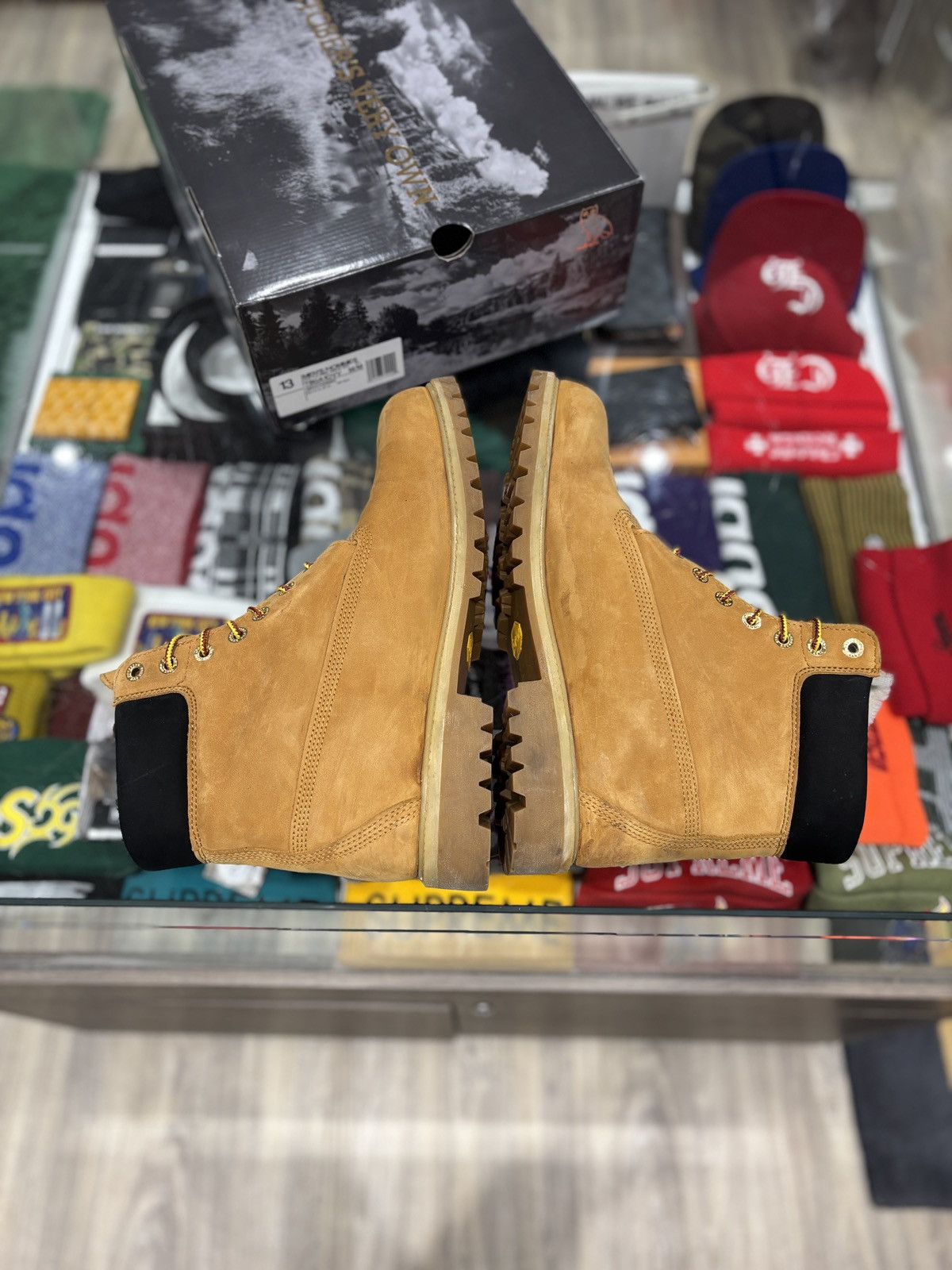 October's Very Own × Timberland Timberland 6" OVO Wheat Size: 13 Size US 13 / EU 46 - 5 Thumbnail
