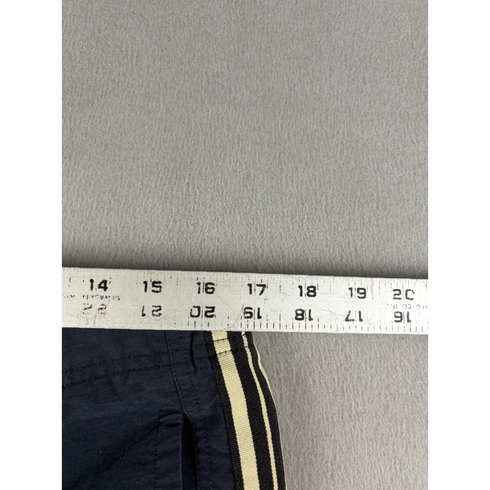 Gap VINTAGE GAP Shorts Men’s 32 Blue Nylon Belted 10” Inseam Chino Flat Front Waist 32 Y2k Mens Size US 32 / EU 48 - 6 Thumbnail