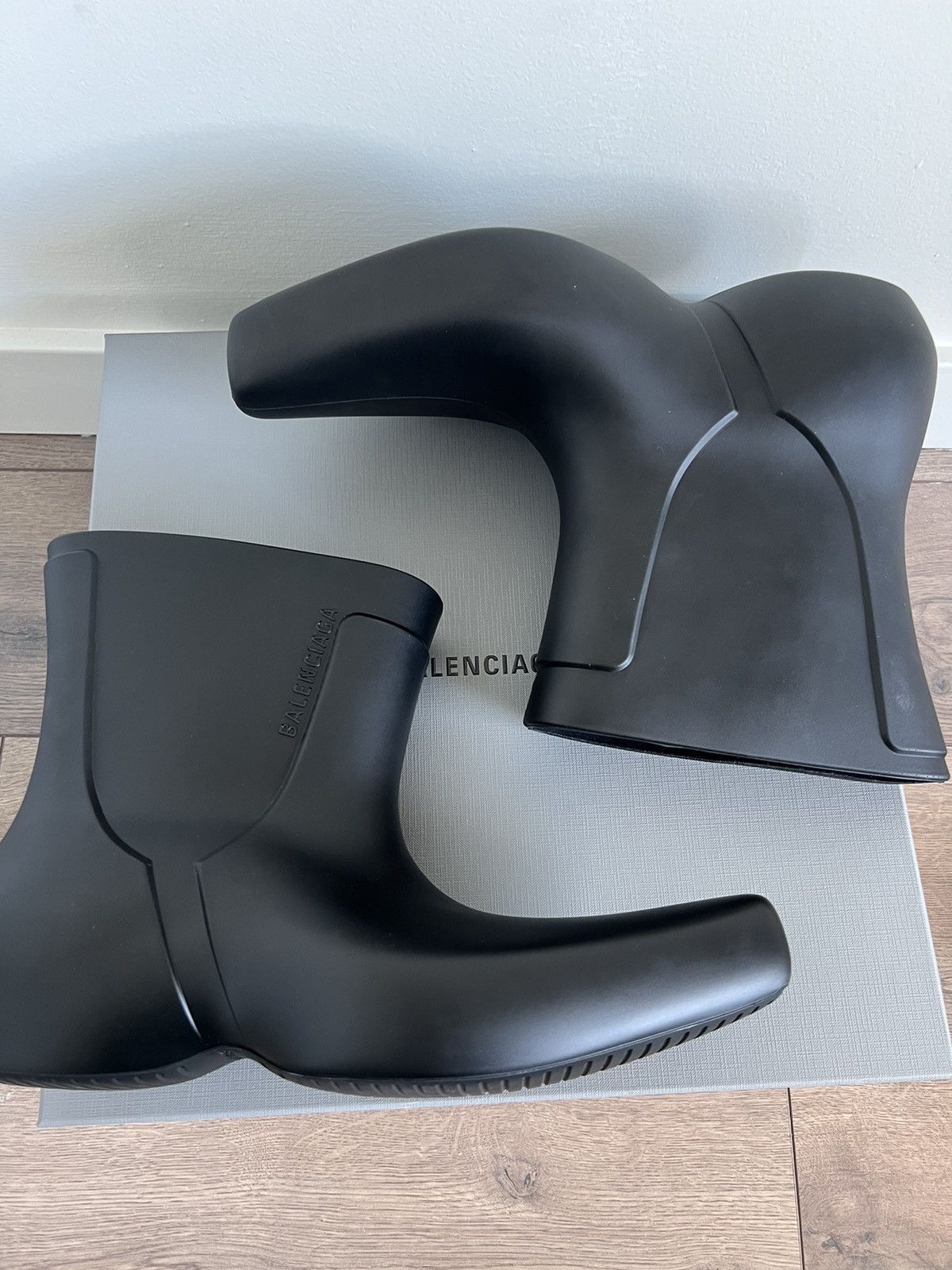 Balenciaga Balenciaga Excavator Bootie 44 Size US 11 / EU 44 - 10 Thumbnail