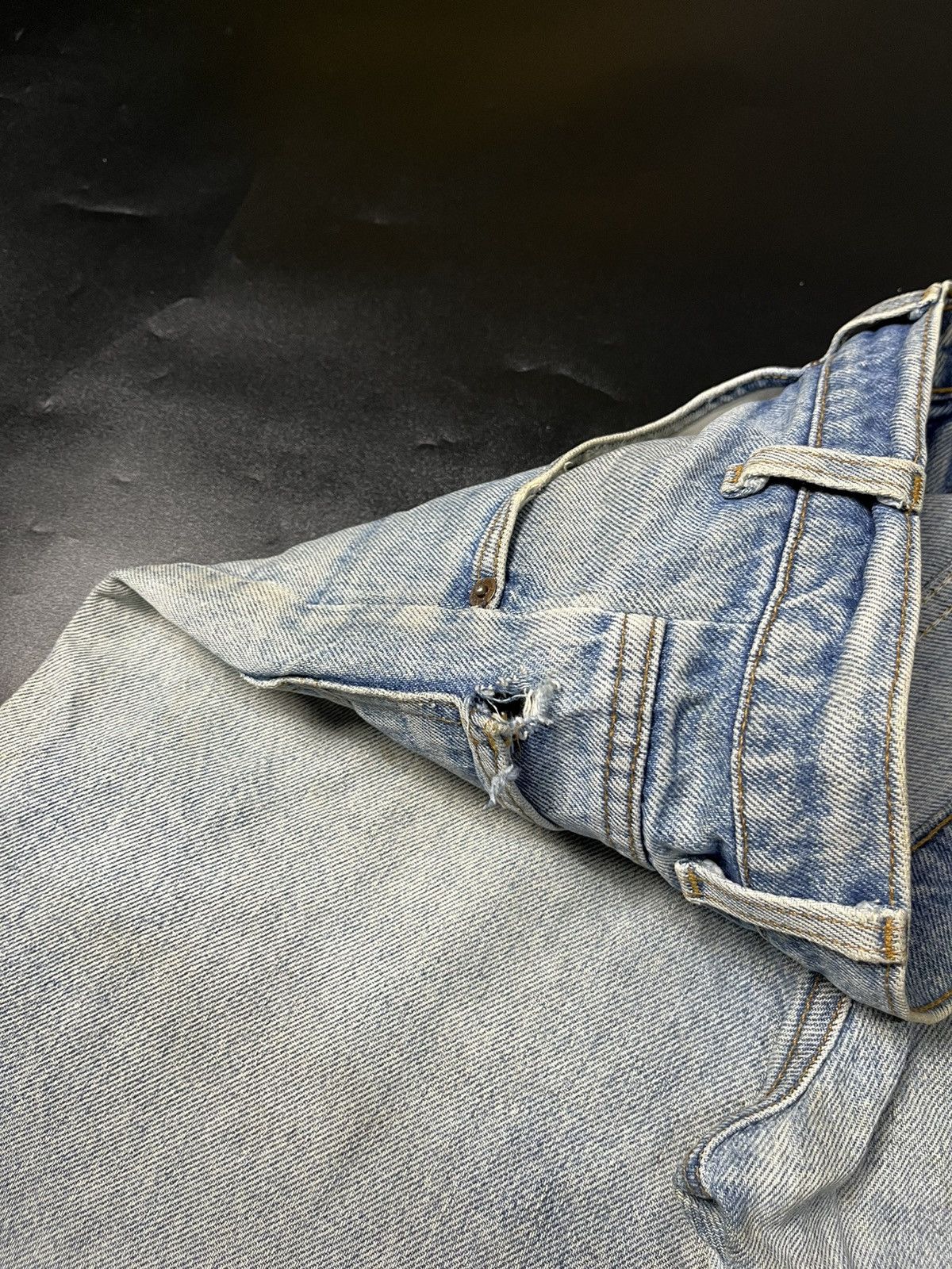 Levi's × Levi's Vintage Clothing 80s Vintage Levis 20517 Orange Tab Distressed Jeans Size US 32 / EU 48 - 9 Thumbnail