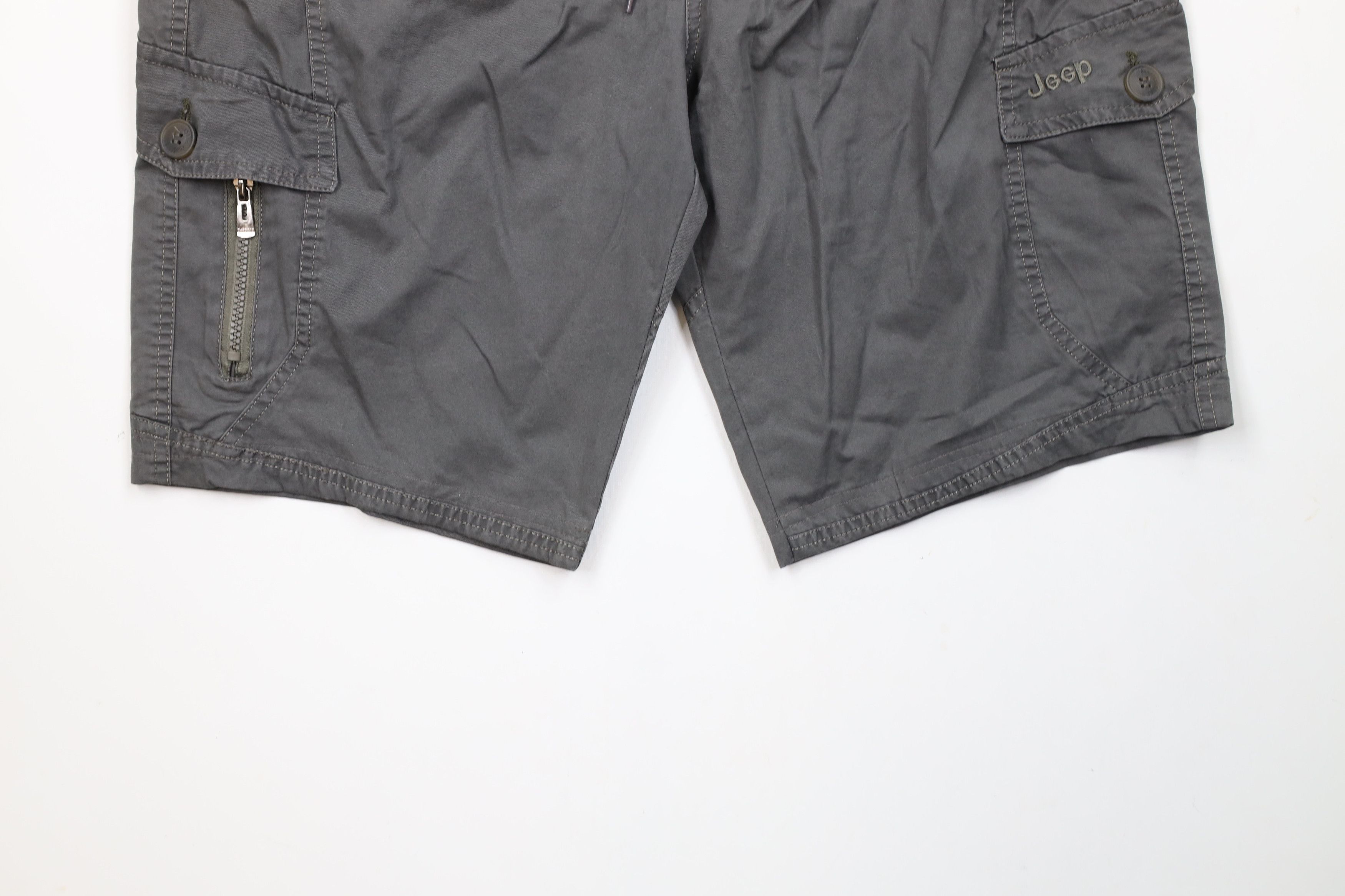 Vintage Vintage Jeep Motors Spell Out Baggy Fit Cargo Shorts Gray Size US 34 / EU 50 - 4 Thumbnail