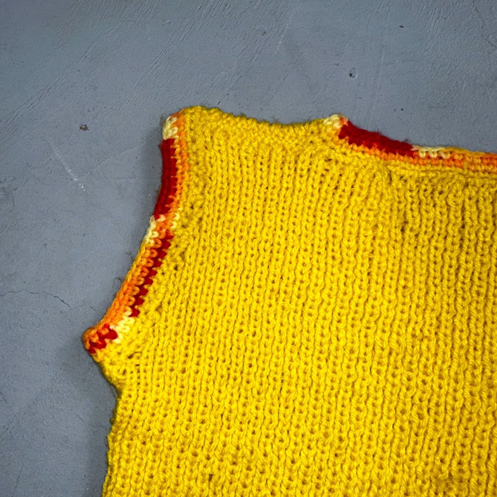 Vintage VINTAGE Vest Knit Yellow Sweater Sleeveless Knit Vest 70s 1970s Men M Size US M / EU 48-50 / 2 - 8 Thumbnail