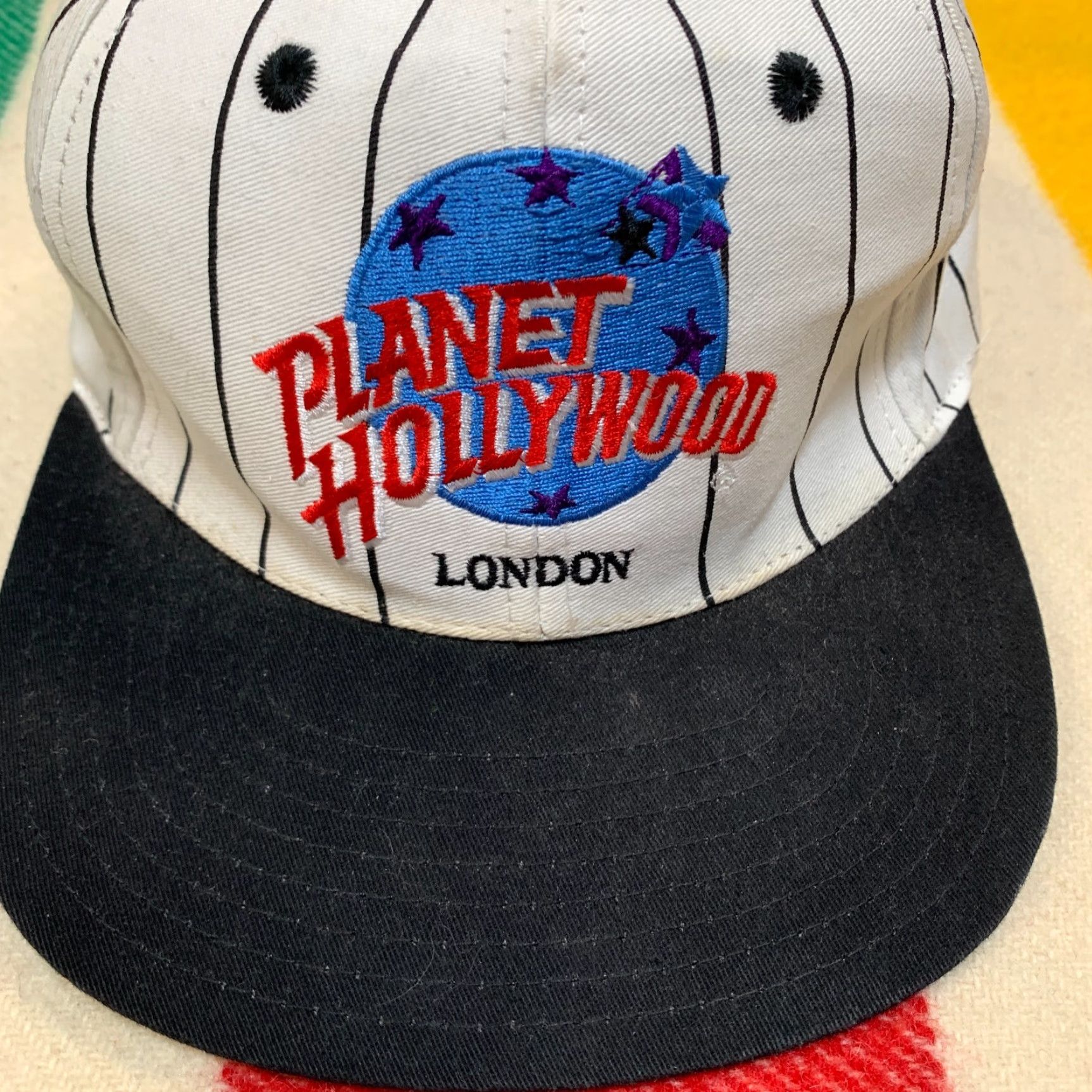 Planet Hollywood VINTAGE Planet Hollywood SnapBack Hat Men One Size White Pin Striped Adult One Size Hat Mens White Pin Stripe 90s Event Merchandise Size ONE SIZE - 3 Thumbnail
