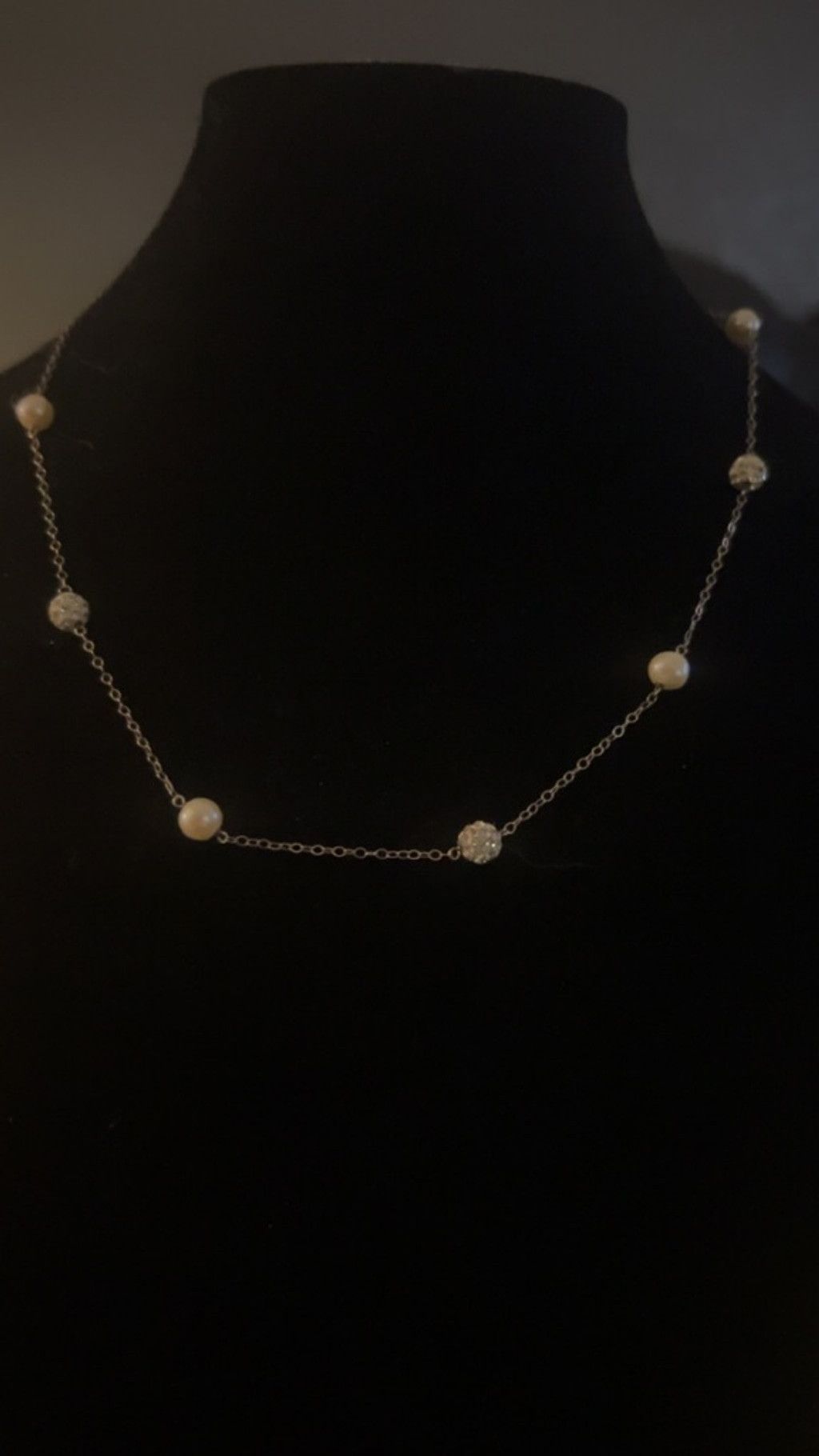 The Unbranded Brand Women's Unbranded Silver Chain Necklace with White Pearls On Size ONE SIZE - 4 Thumbnail