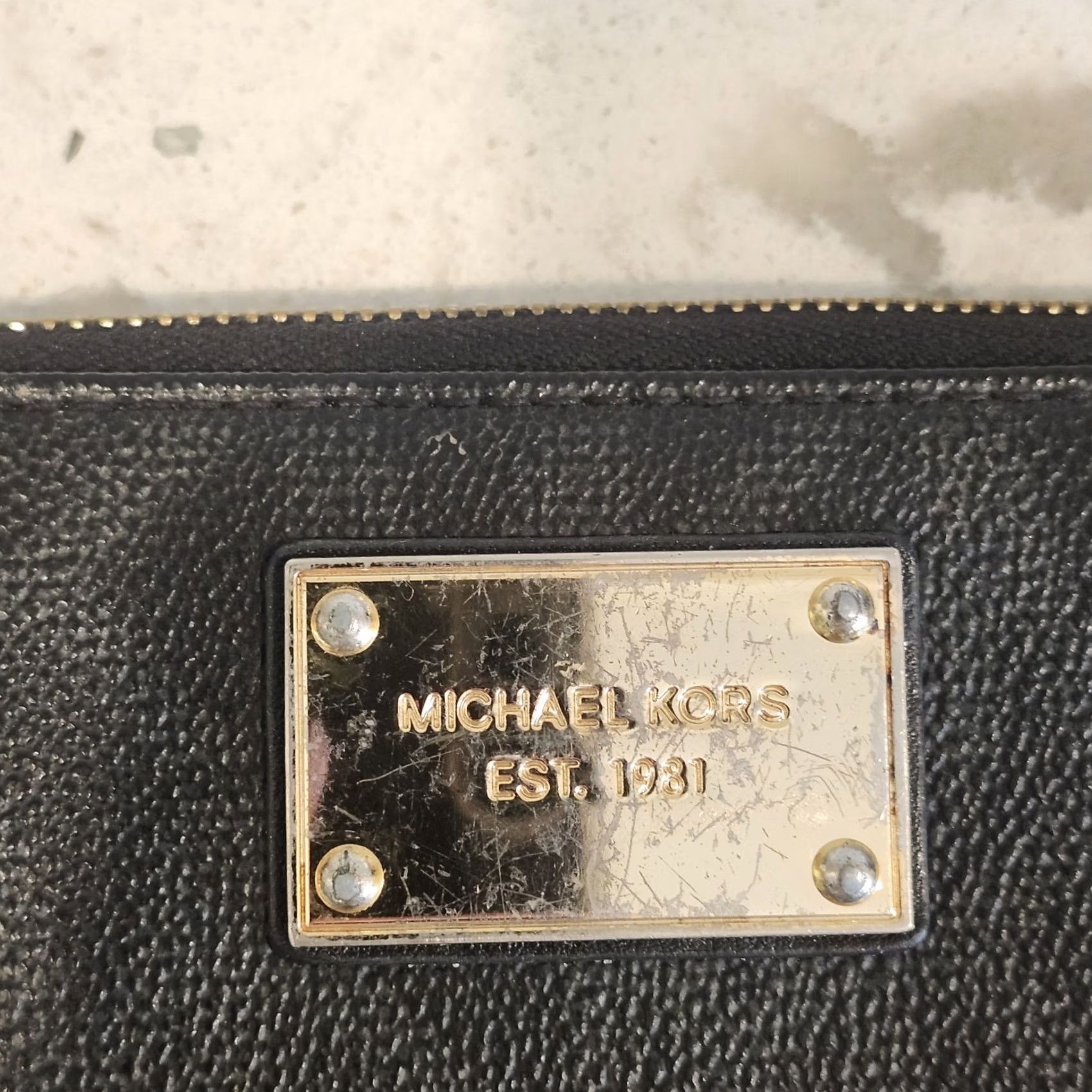 Michael Kors Michael Kors Jet Set Travel Zip-Around Wallet Black Leather Womens Used Condition Size ONE SIZE - 3 Thumbnail