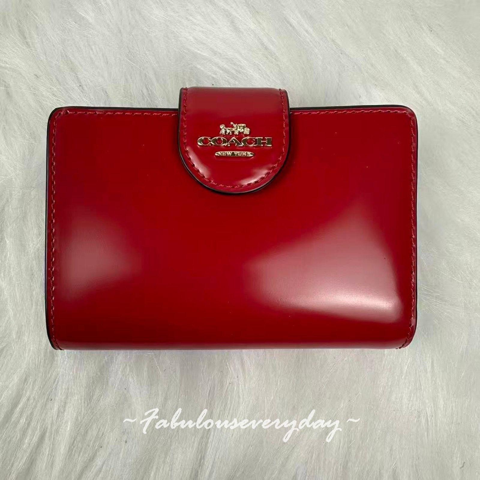 Coach Coach Medium Corner Zip Wallet In Leather/Gold Ruby CW526 Size ONE SIZE - 1 Thumbnail