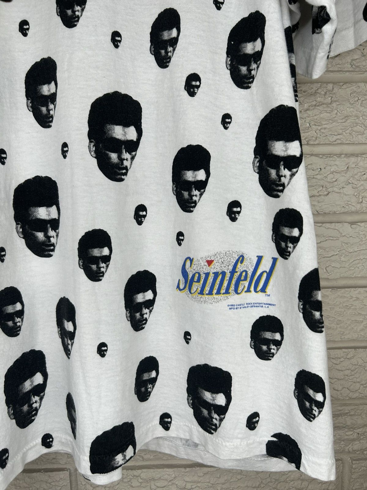Vintage Vintage 90s Stanley Desantis Seinfeld Kramer AOP T Shirt Size US XL / EU 56 / 4 - 4 Thumbnail