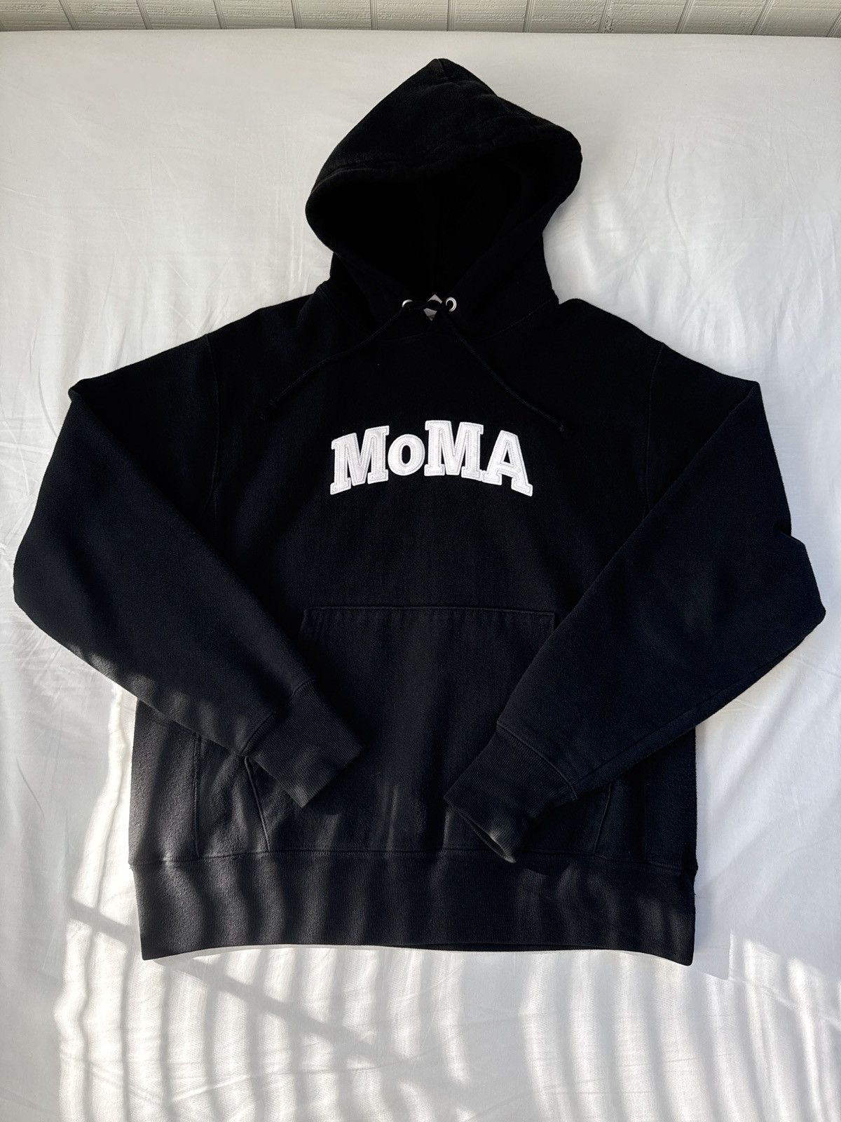 Champion × MoMA Champion Reverse Weave Hoodie MoMa Edition Black Size US M / EU 48-50 / 2 - 2 Thumbnail