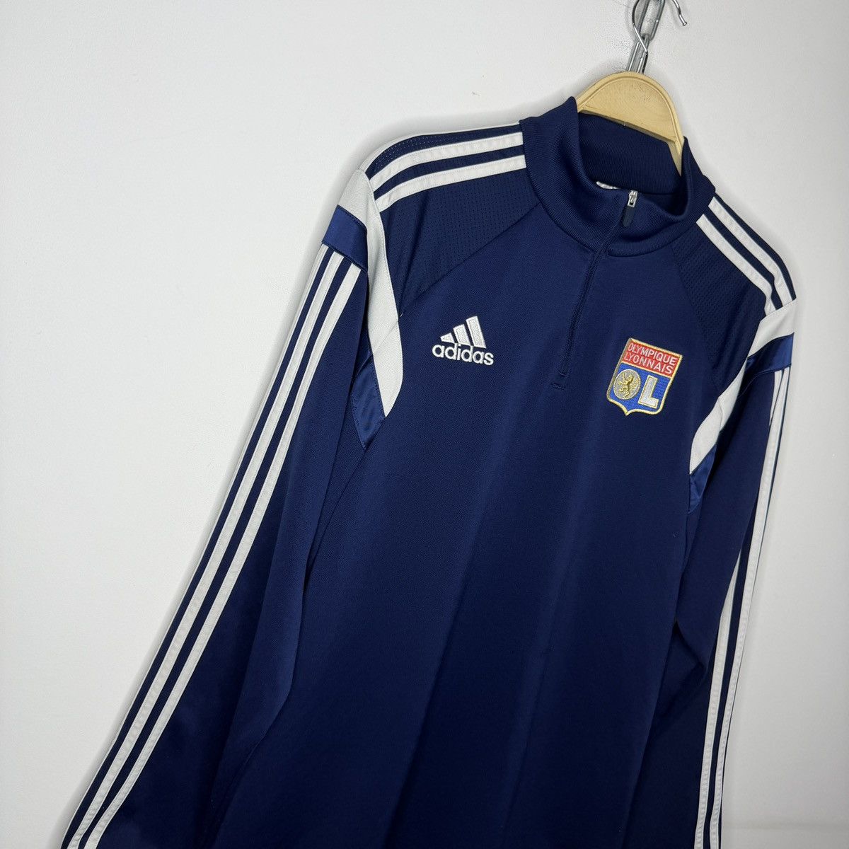 Adidas Adidas Olimpique Lyonnais Track Jacket Sweatshirt Vintage Size US L / EU 52-54 / 3 - 3 Thumbnail