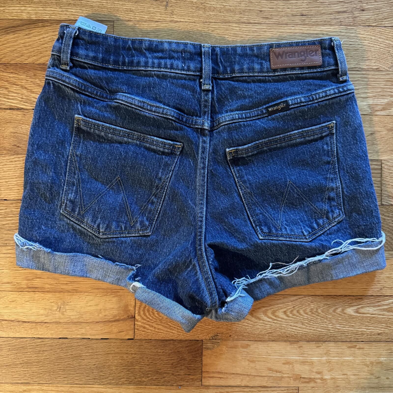 Wrangler Wrangler Size 26 High Rise Vintage 4" Size 28" / US 6 / IT 42 - 1 Thumbnail