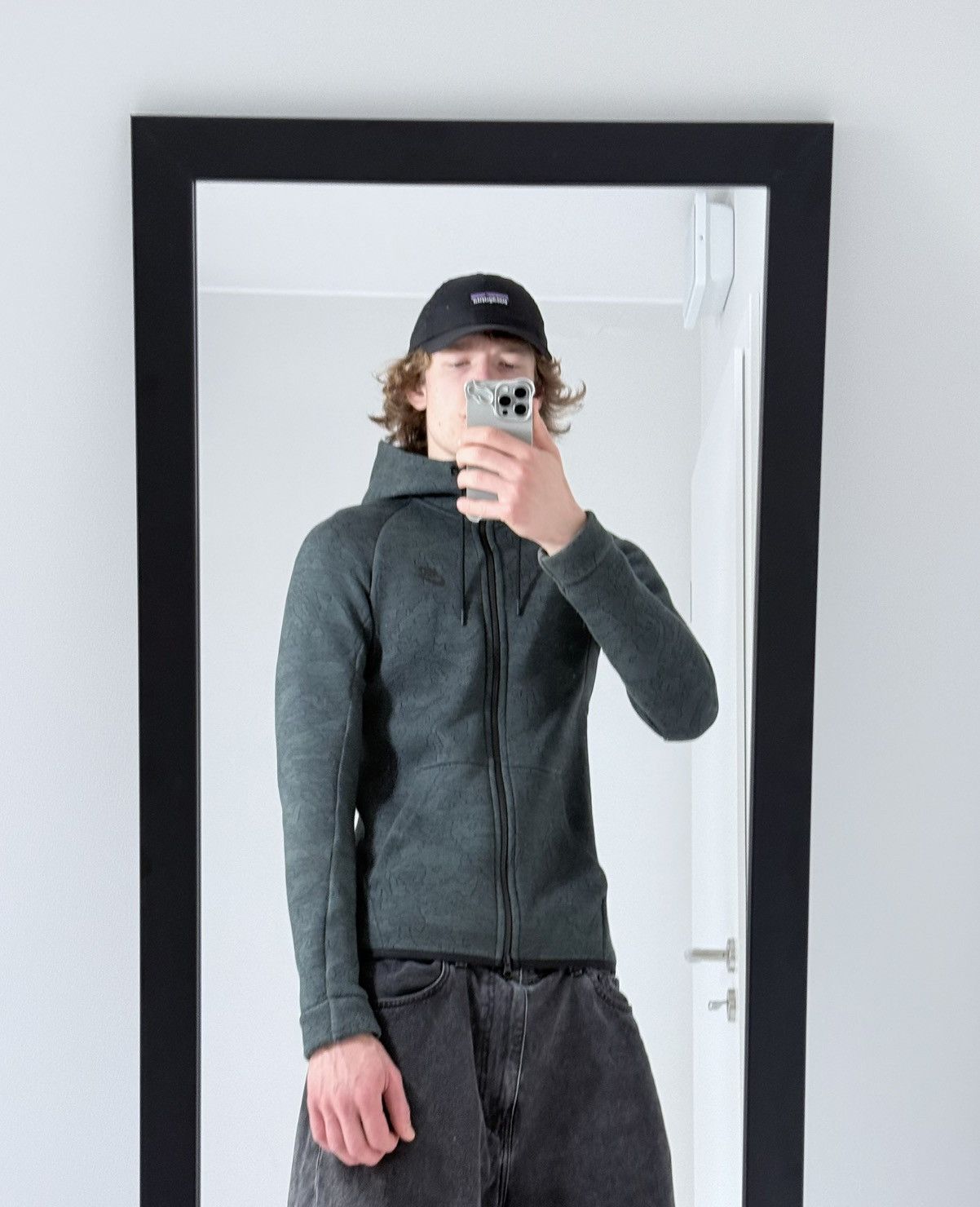 Nike Nike Tech Fleece Y2K streetwear avantgarde zip hoodie Size US S / EU 44-46 / 1 - 3 Thumbnail