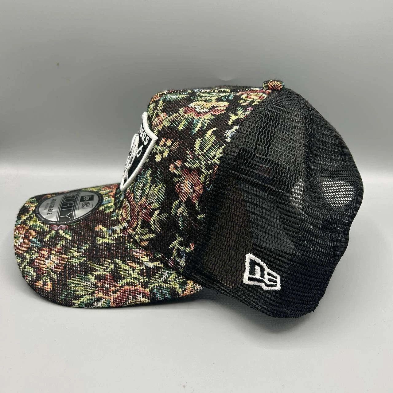 New Era Las Vegas Raiders NFL Trucker Hat Floral SnapBack A-Frame Size ONE SIZE - 6 Thumbnail