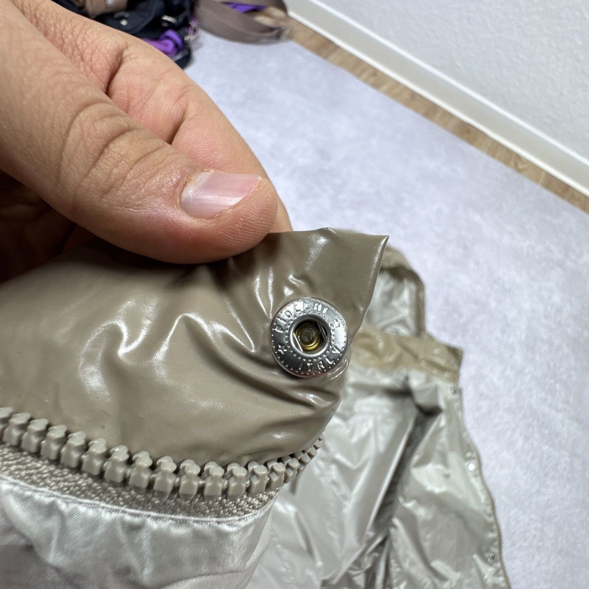 Moncler Women`s Moncler Z8E0182 Beige Nylon Rain Jacket Size 1 / S Size US S / EU 44-46 / 1 - 18 Thumbnail