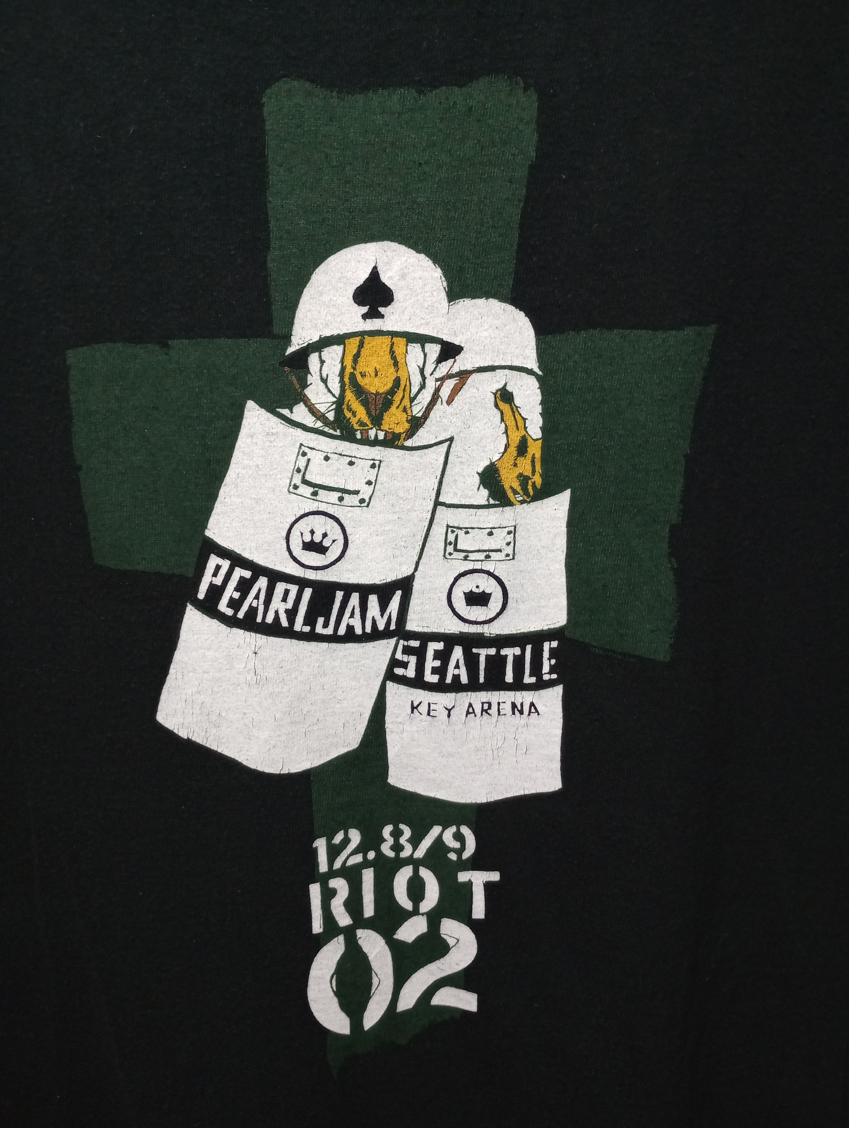 Hanes Pear Jam Concert T-shirt Seattle December 2002 Size US XL / EU 56 / 4 - 1 Thumbnail
