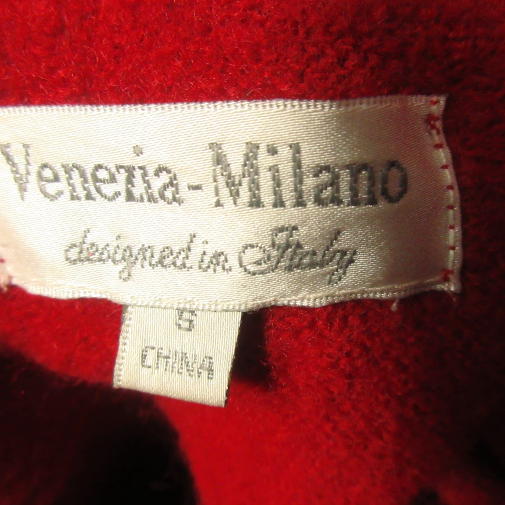Vintage Venezia Milano Red Wool Women's High Collar Cardigan Sweater Size S User: Venezia Milano Red Wool Women's High Collar Cardigan Sweater Size S Size S / US 4 / IT 40 - 3 Thumbnail