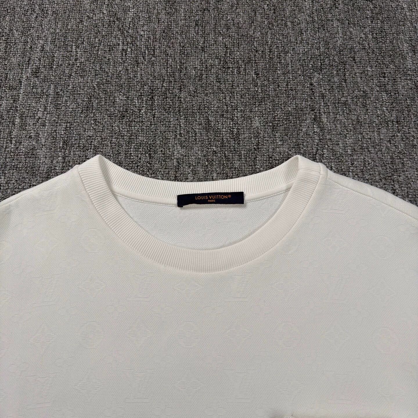 Louis Vuitton LV Monogram All Over Print Pocket White Short Sleeve L Size US L / EU 52-54 / 3 - 3 Thumbnail