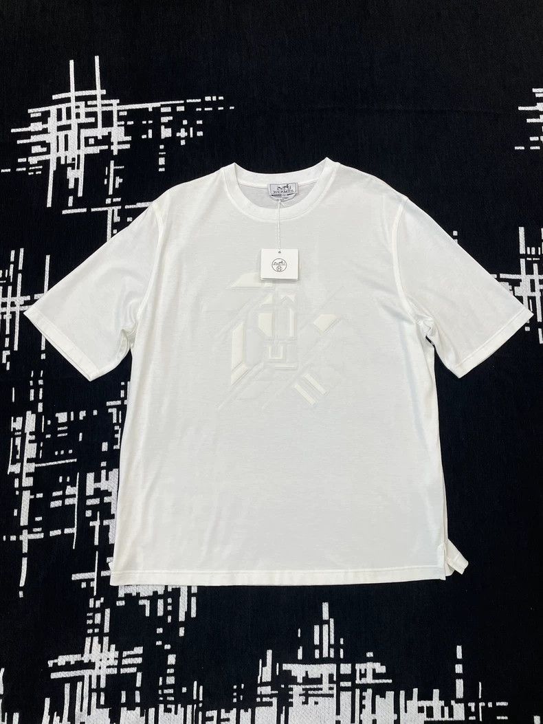 Hermes Hermes White Leather Patch Short Sleeve T-shirt Size US L / EU 52-54 / 3 - 1 Thumbnail