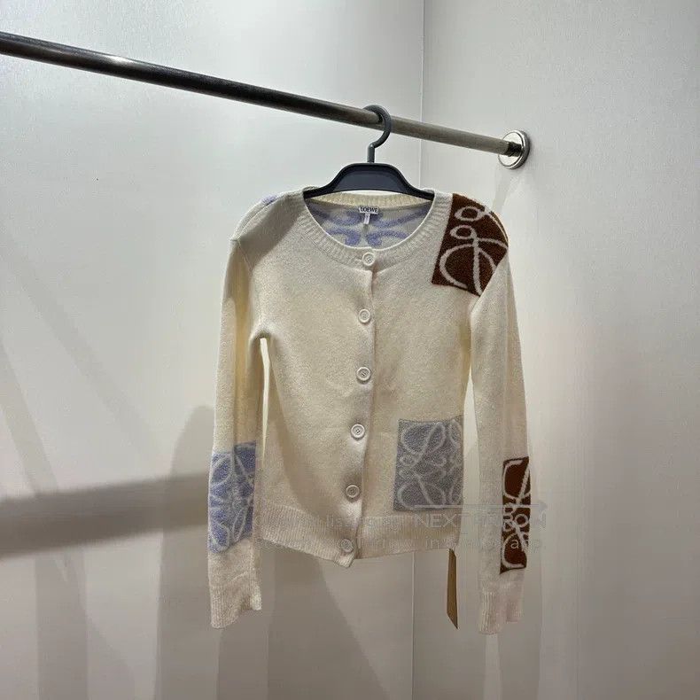 Loewe Loewe 23FW patterned logo embroidery needle Size XS / US 0-2 / IT 36-38 - 1 Thumbnail