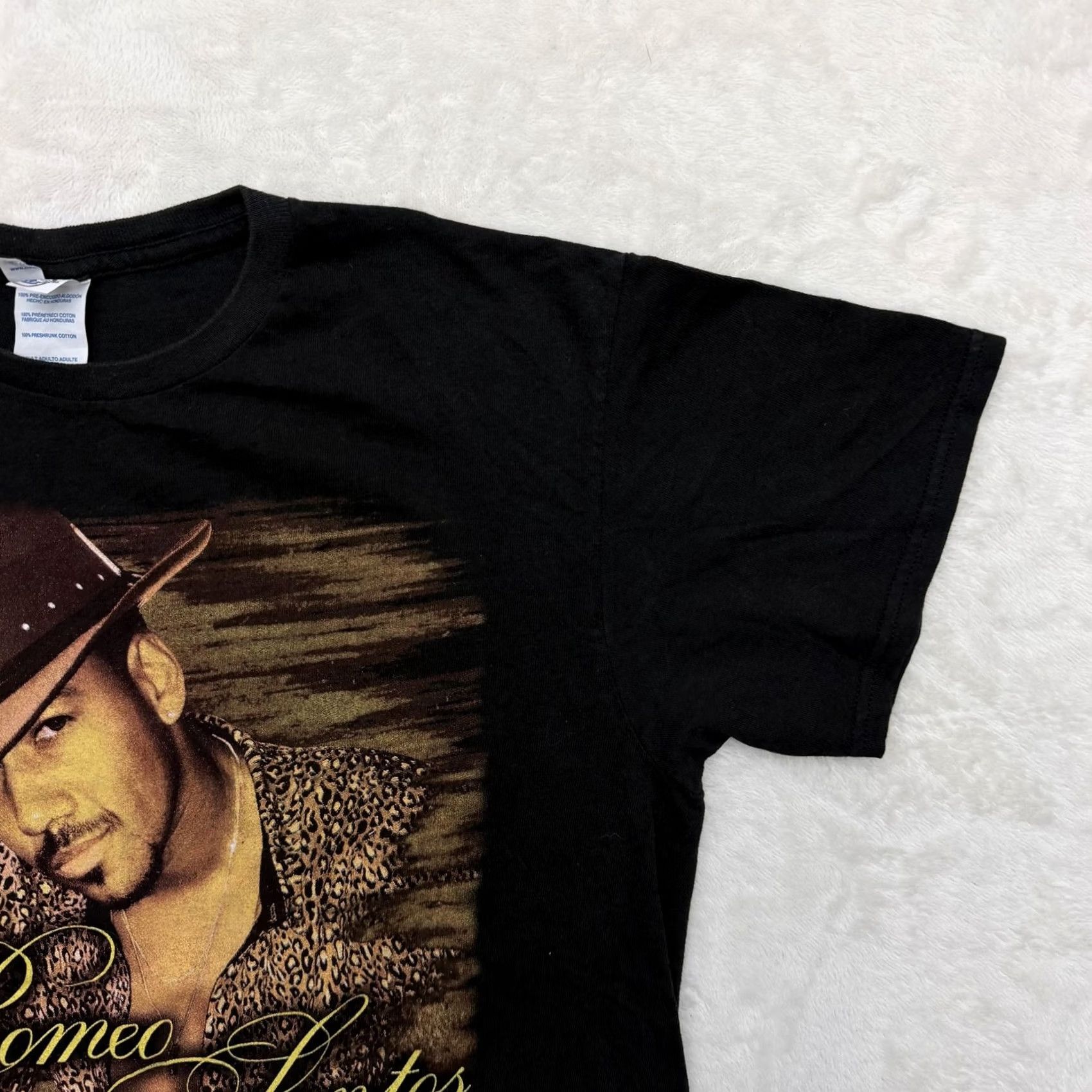 Vintage Romeo Santos Golden Tour 2018 Shirt Mens Medium Black Delta Pro Weight Concert Shirt Size US M / EU 48-50 / 2 - 4 Thumbnail