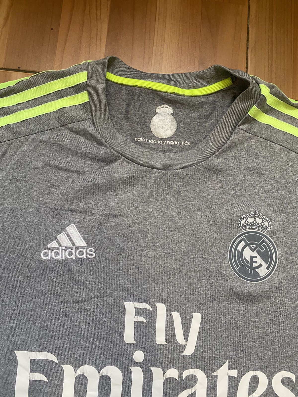 Adidas adidas Real Madrid 2015/16 Away Size US S / EU 44-46 / 1 - 3 Thumbnail