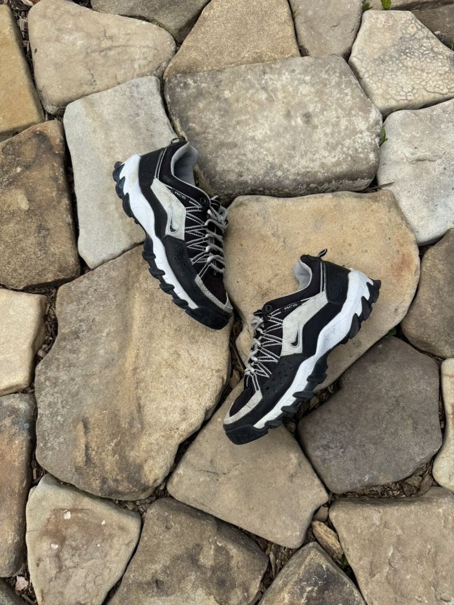 Vintage Vintage Nike ACG Outdoor Sneakers Size US 8 / IT 38 - 1 Thumbnail