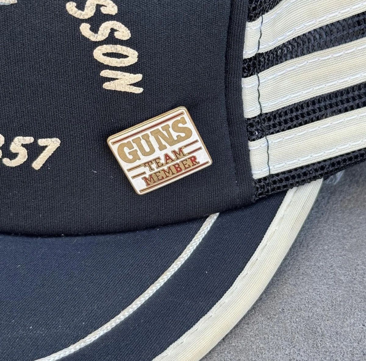 Vintage Vintage Insured By Smith & Wesson Three Stripe Trucker Hat Size ONE SIZE - 3 Thumbnail