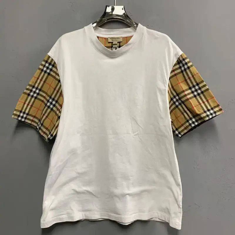 Burberry White Cotton T-Shirt with Classic Check Sleeves