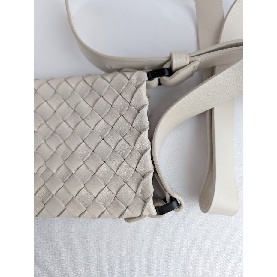 Bottega Veneta o1rshd1 Size: OS / Intrecciato Cabat in Cream Size ONE SIZE - 5 Thumbnail