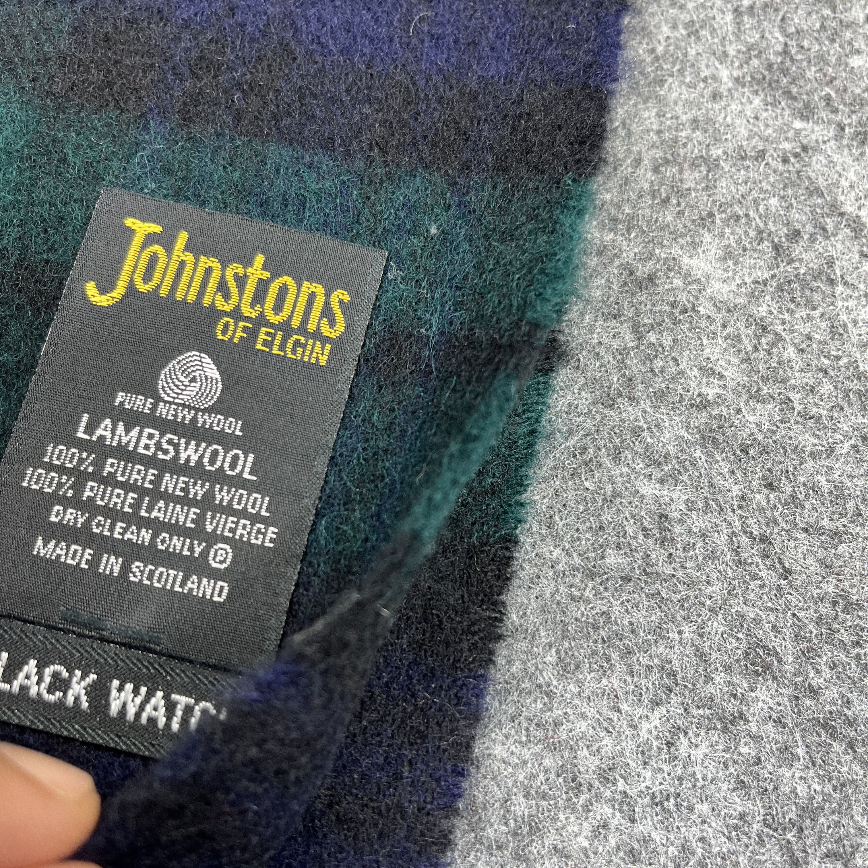 Johnstons Of Elgin Johnstons Of Elgin Scarf / Muffler / Neckwear T982 Size ONE SIZE - 6 Thumbnail