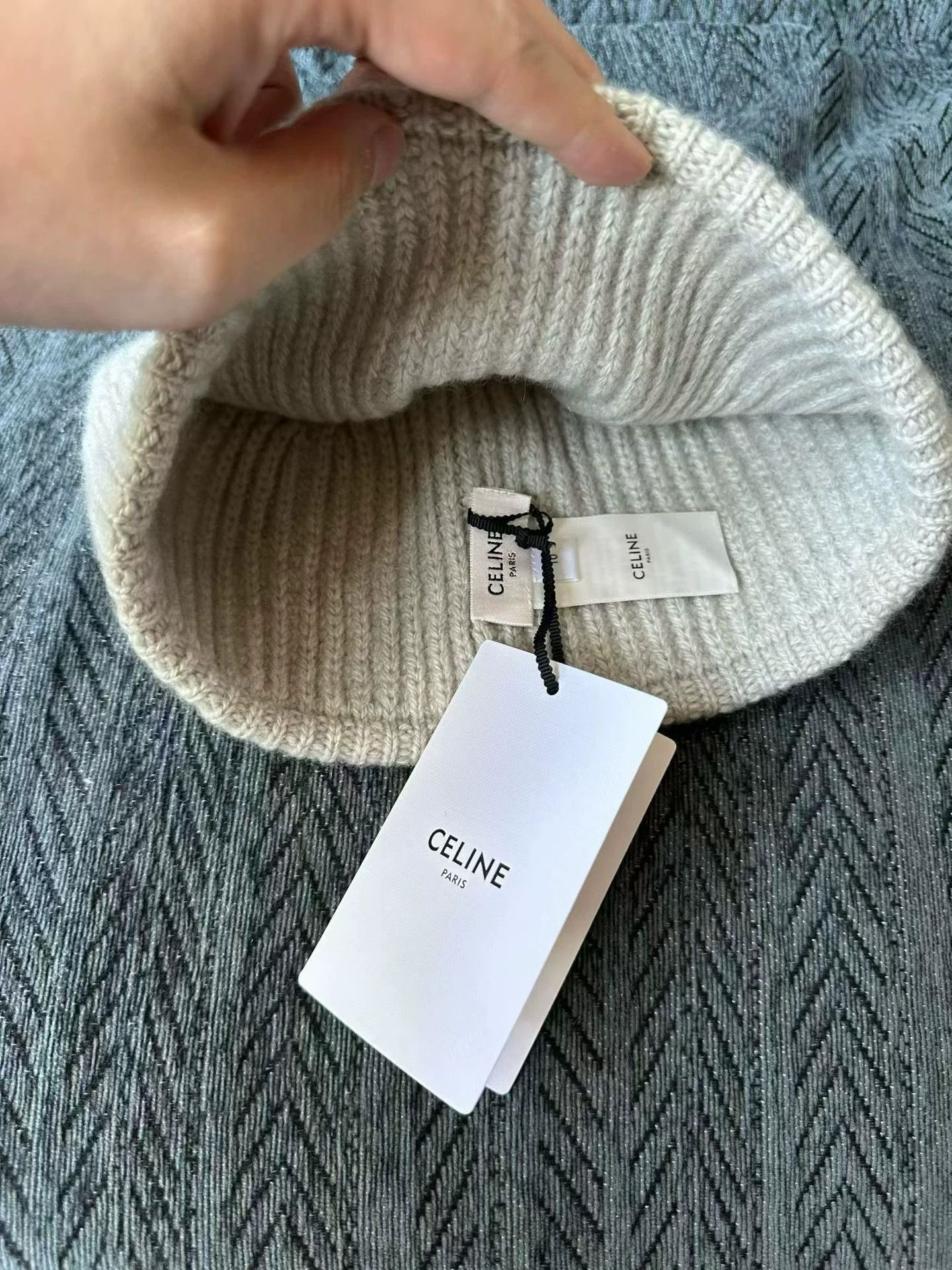 Celine Celine Triomphe Cashmere Beanie New Size ONE SIZE - 3 Thumbnail