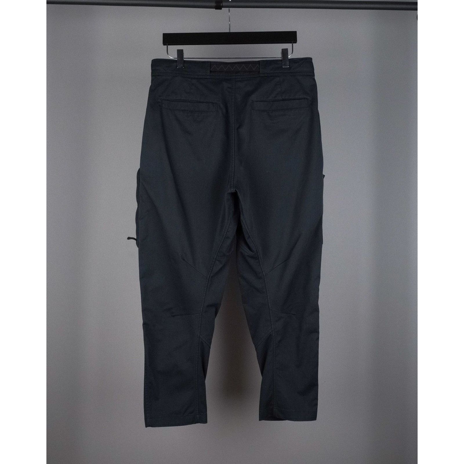 Nike ACG Nike acg ss18 acronym multipocket ninja black woven pants Size US 32 / EU 48 - 6 Thumbnail