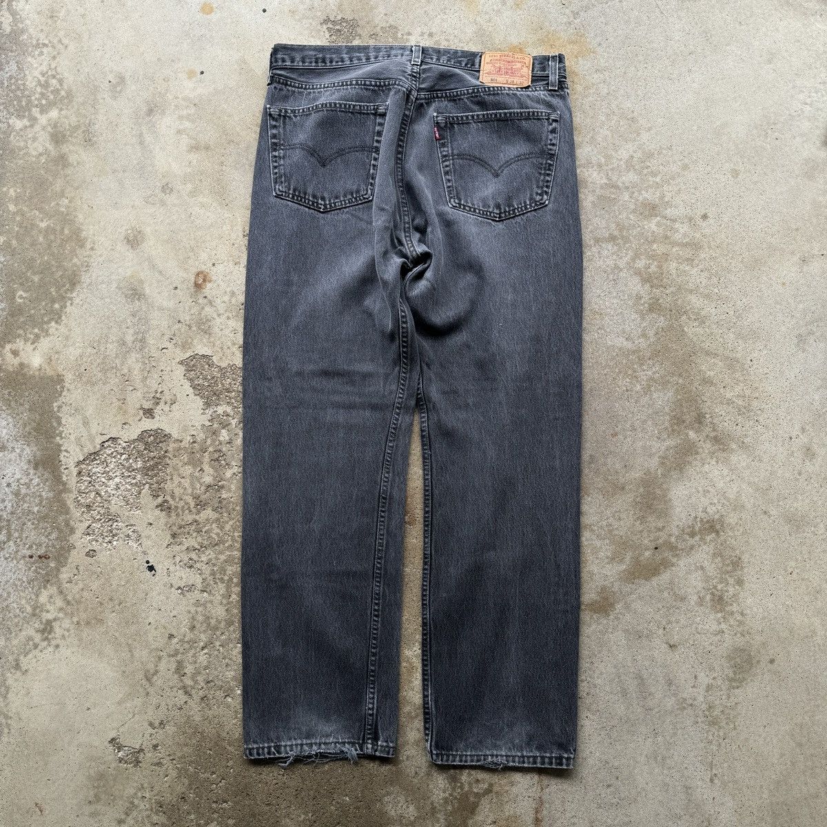 Levi's Levi's 501 Faded Black Thrashed Denim Jeans ERD Grunge Size US 36 / EU 52 - 2 Thumbnail