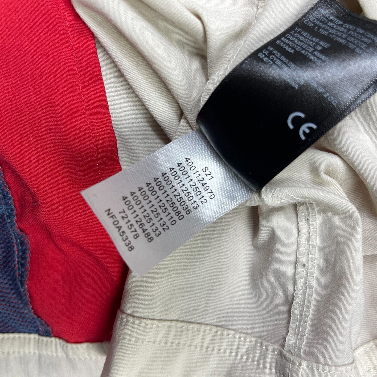 The North Face The North Face Class V Pullover color Block Jacket Small S Size US S / EU 44-46 / 1 - 6 Thumbnail