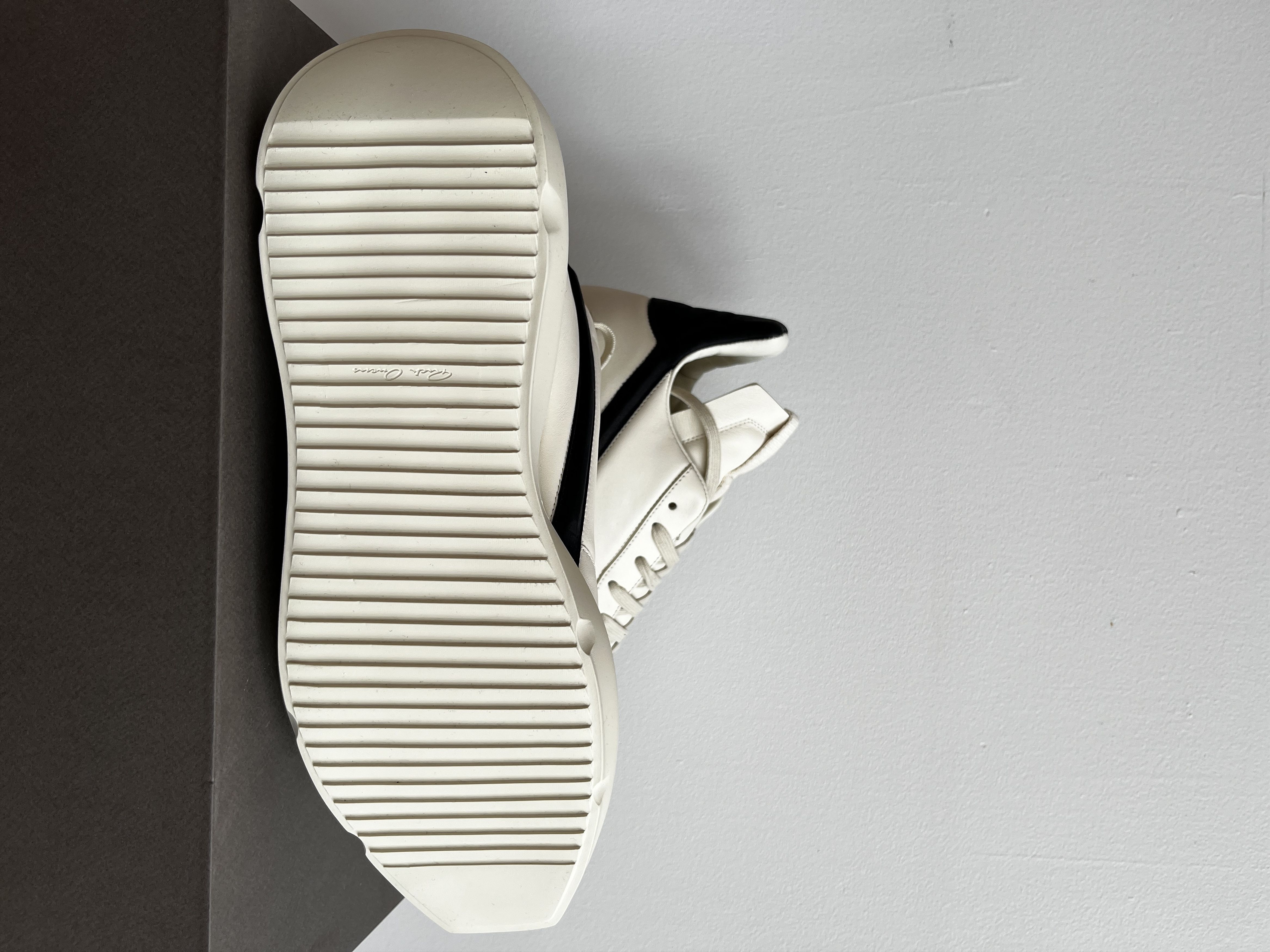 Rick Owens Geo Geth Runner Size US 11 / EU 44 - 7 Thumbnail