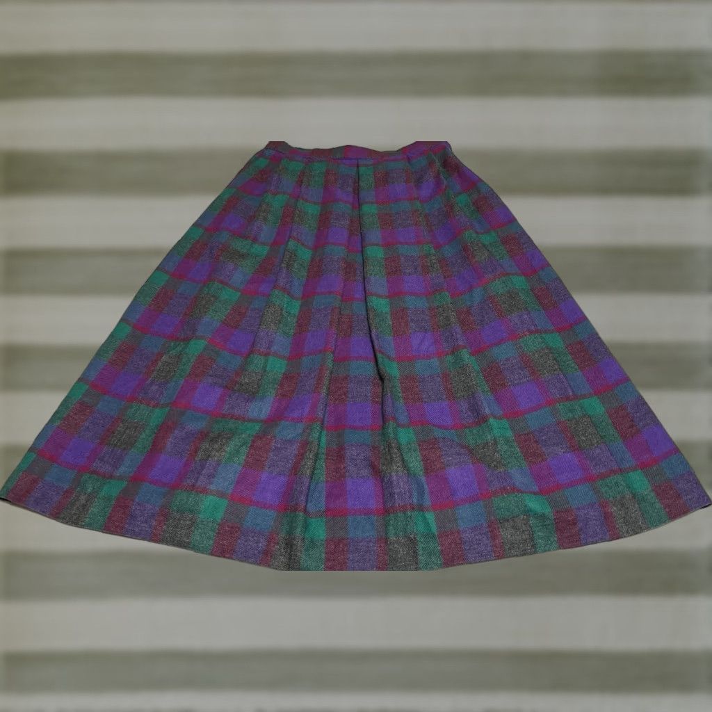 Vintage VINTAGE Country Suburbans Wool Skirt 12 Regular Long Purple Green Plaid USA Union Made Womens Size 34" / US 12 / IT 48 - 1 Thumbnail