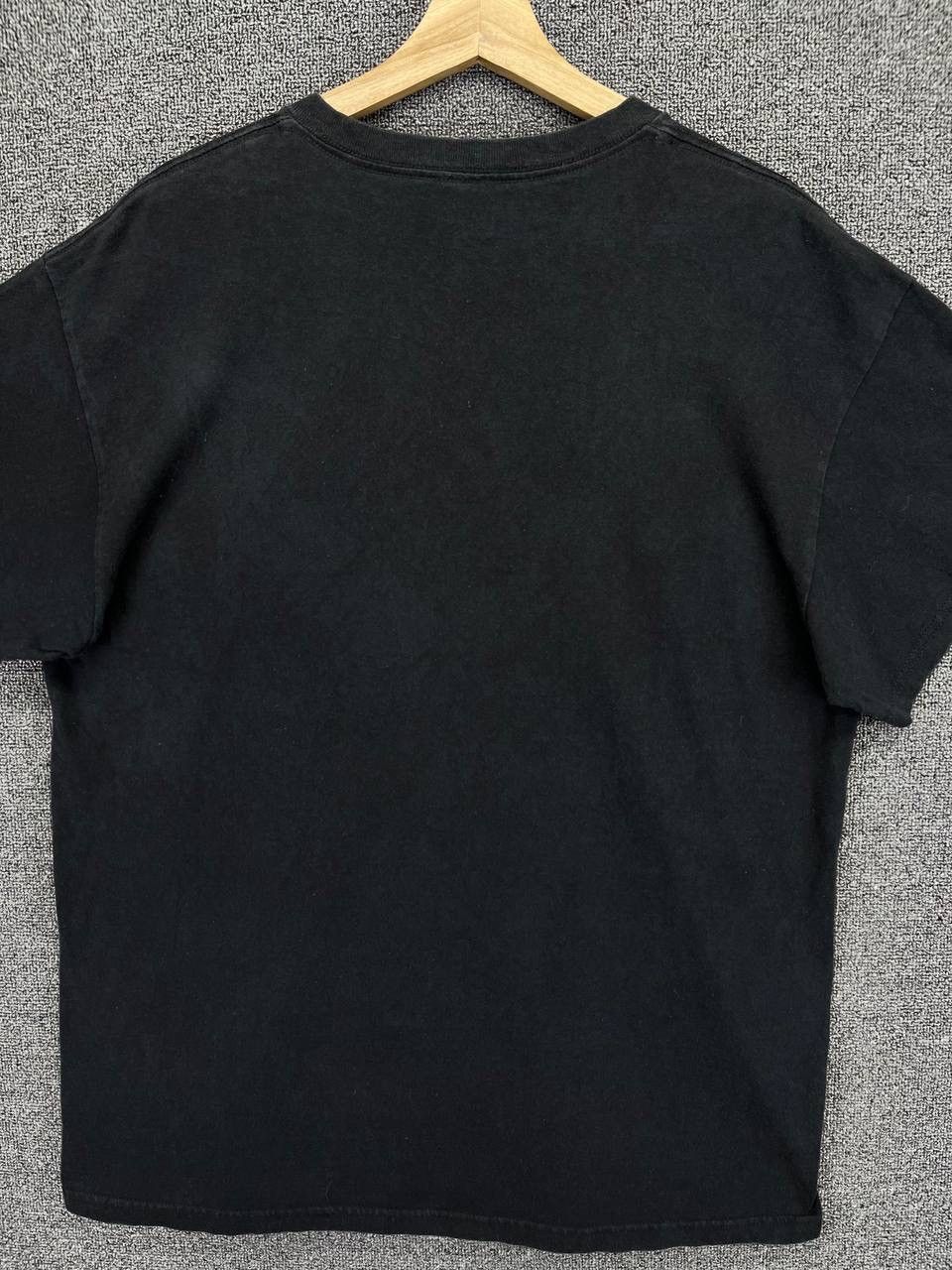 Band Tees Vintage Willie Nelson Punk Rock Band Tees T Shirts Size US M / EU 48-50 / 2 - 8 Thumbnail