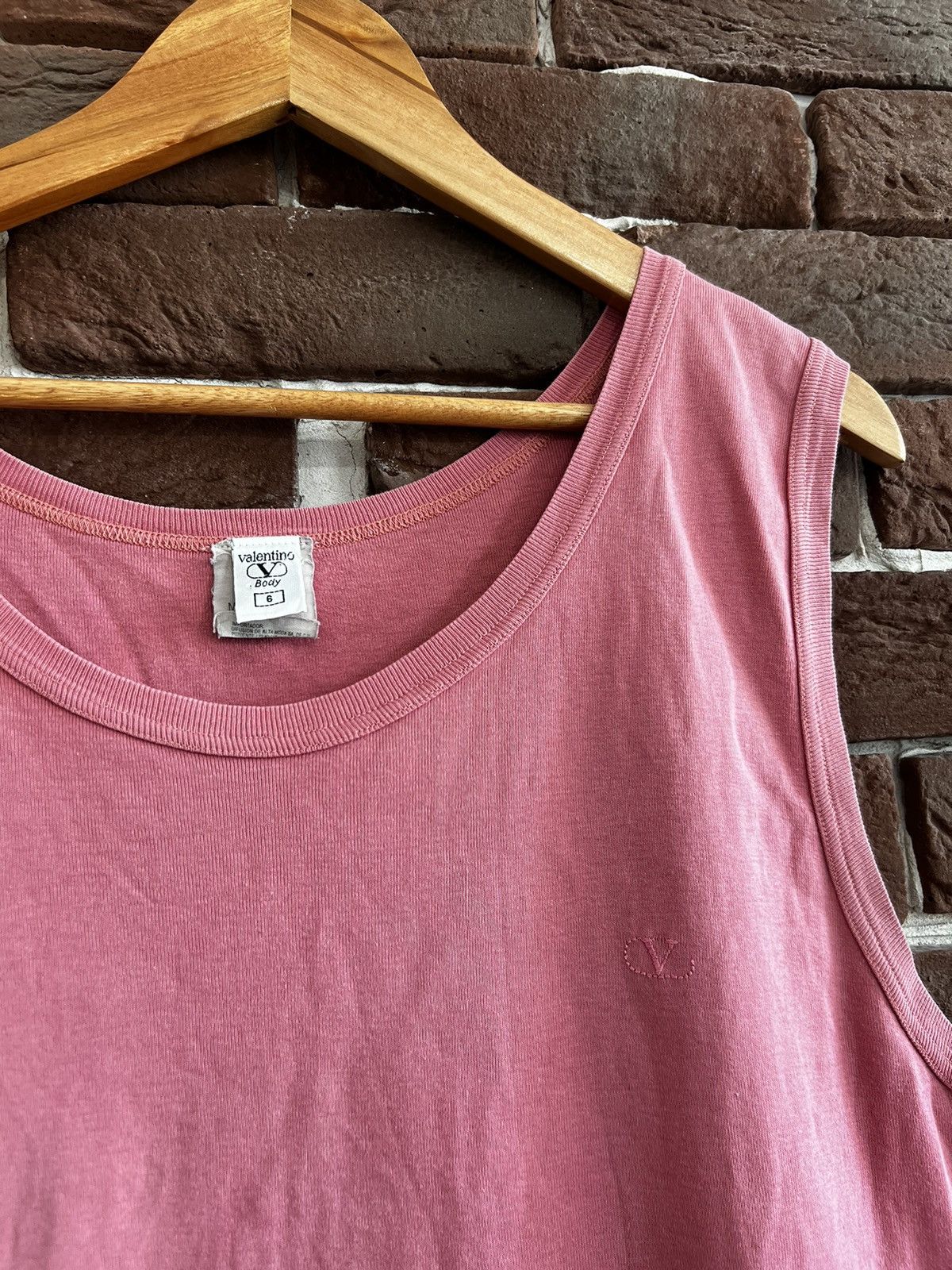 Valentino Valentino Body 80s Pink Sleeveless Shirt Tank Top Rare Size US L / EU 52-54 / 3 - 3 Thumbnail