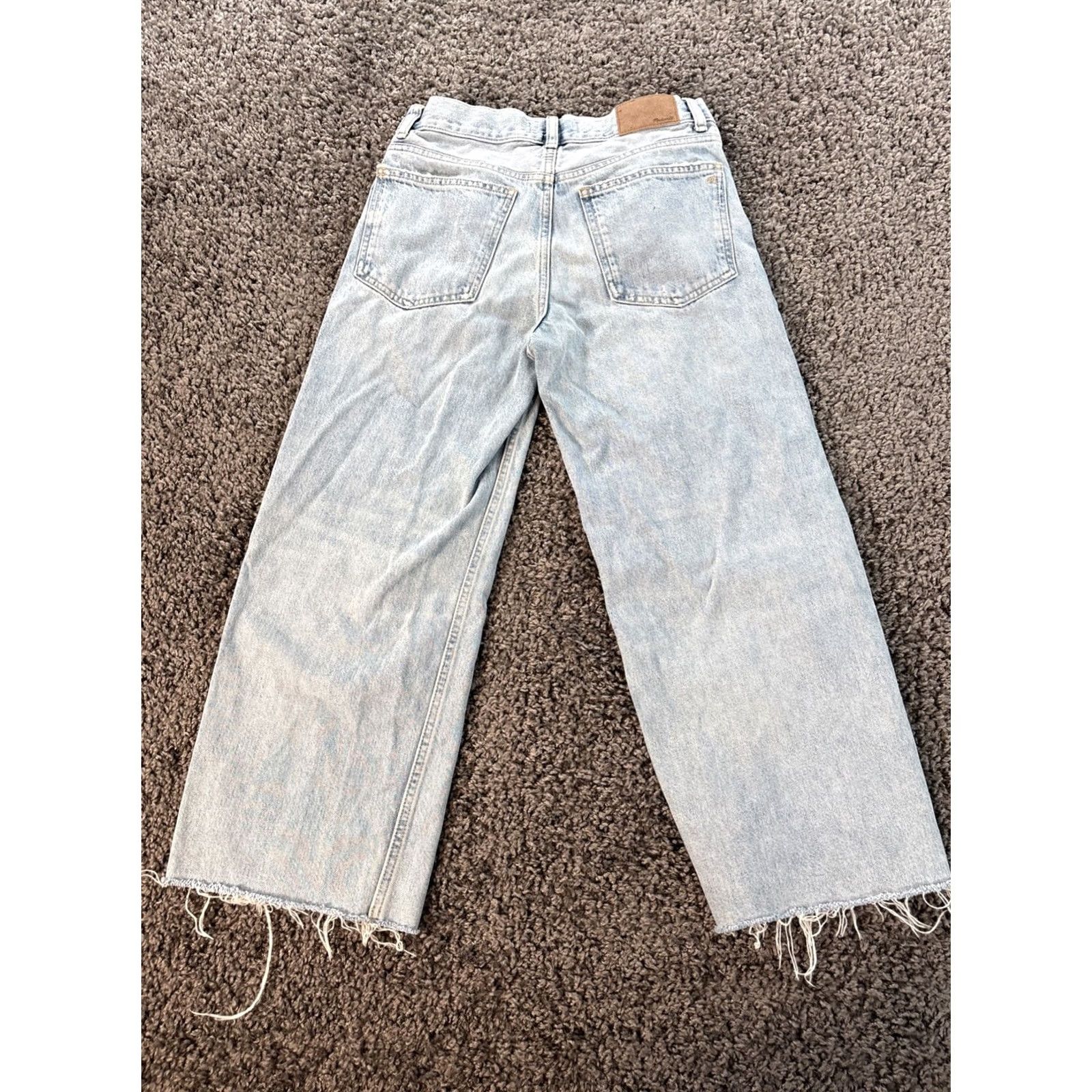 Madewell Madewell Low-Slung Baggy Crop Jeans Medium Wash Denim Sz 24P Womens Jeans Crop Distressed Pockets 5-Pocket Dye Blue Baggy Ankle-Style Size 42" / US 20 - 7 Thumbnail