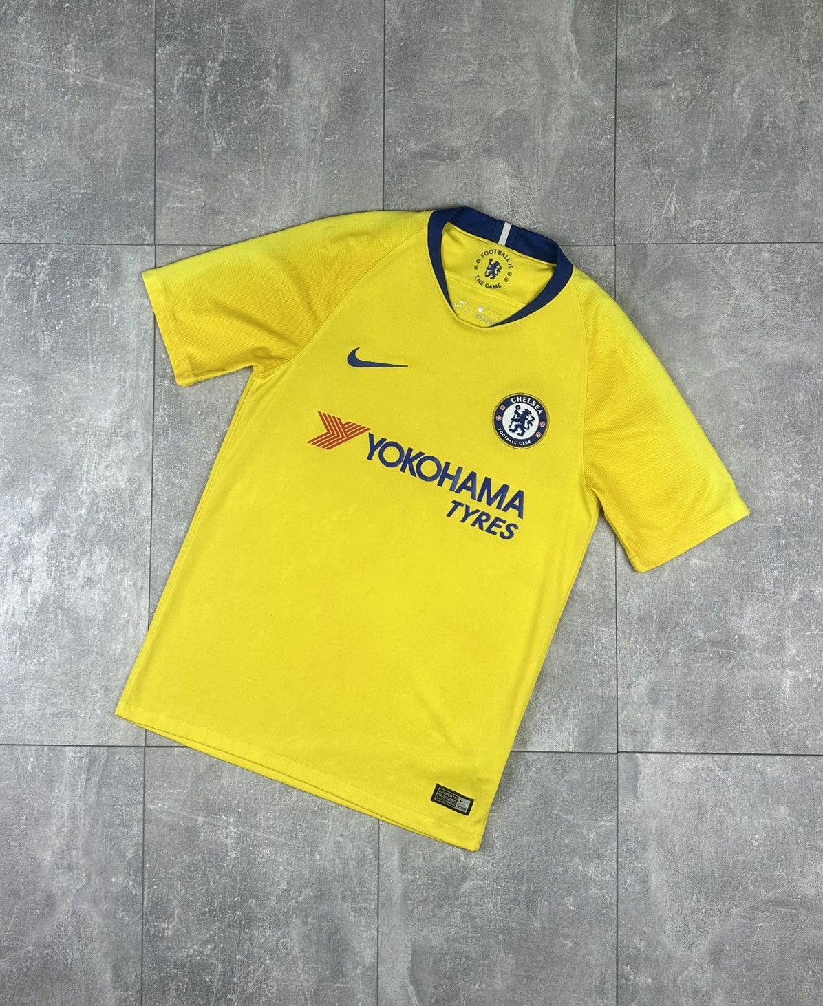 Nike Nike Chelsea 2018/19 Away Soccer Jersey 919008-720 Size US S / EU 44-46 / 1 - 1 Thumbnail