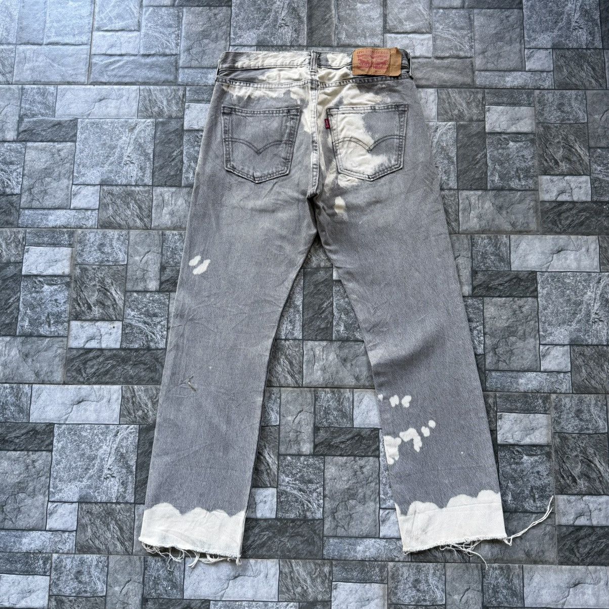 Levi's Levi's 501 Button Fly Faded Black Denim Jean Pants W30 Size US 30 / EU 46 - 2 Thumbnail