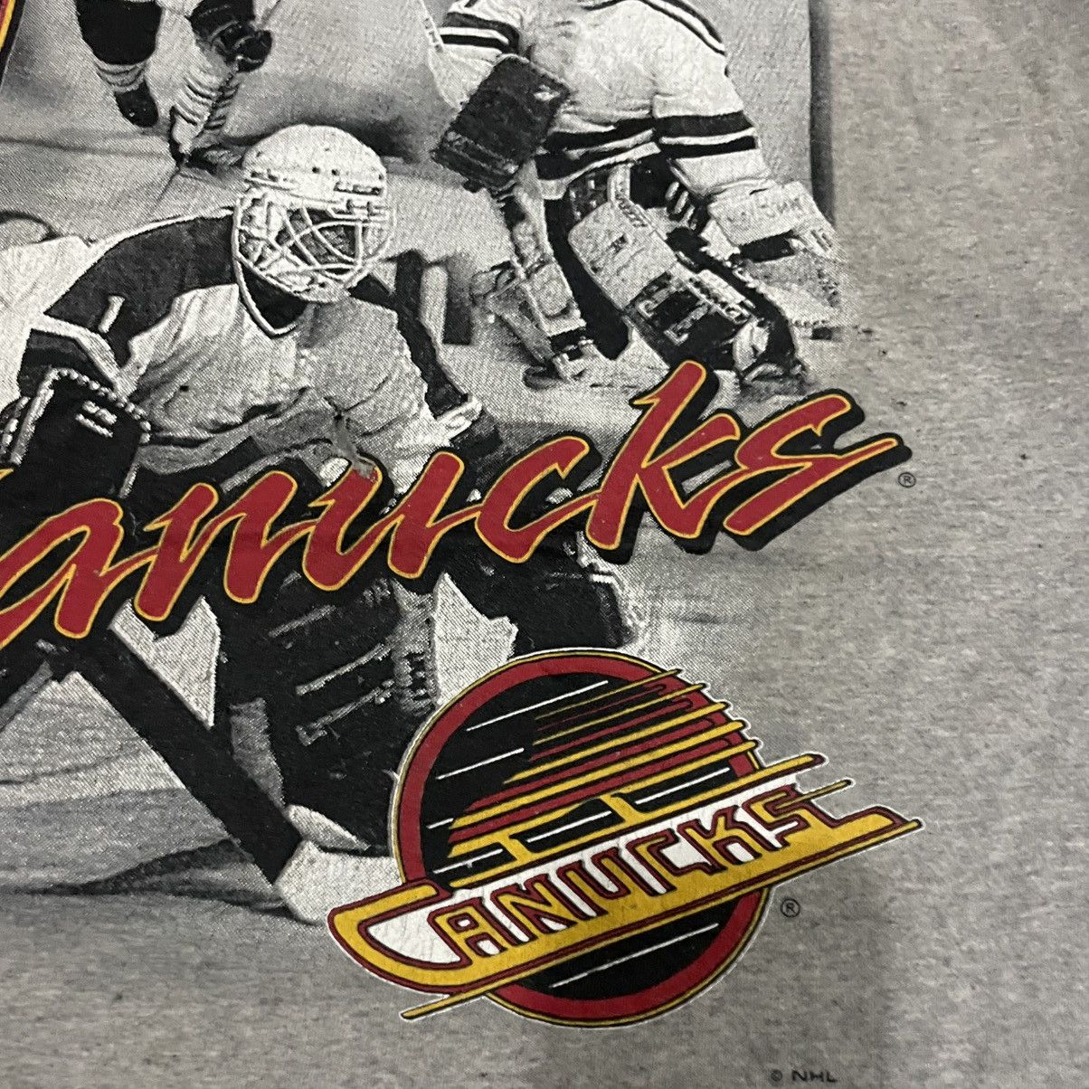 Vintage Vtg 1990 Vancouver Canucks NHL T-shirt tee. Size US XXL / EU 58 / 5 - 3 Thumbnail