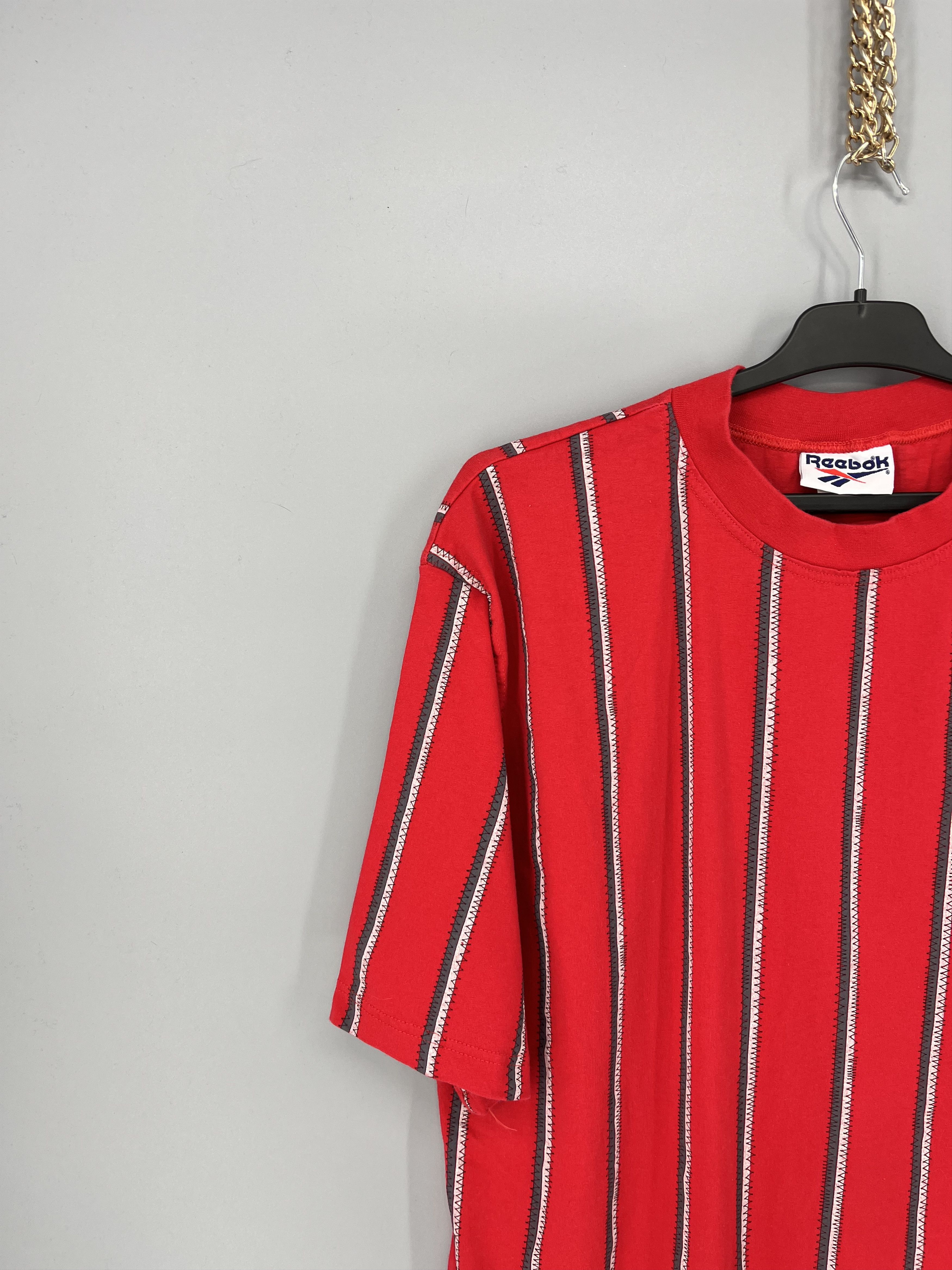 Reebok × Vintage Reebok Vintage 90s Big Logo T-Shirt Sportwear Style Size US L / EU 52-54 / 3 - 4 Thumbnail