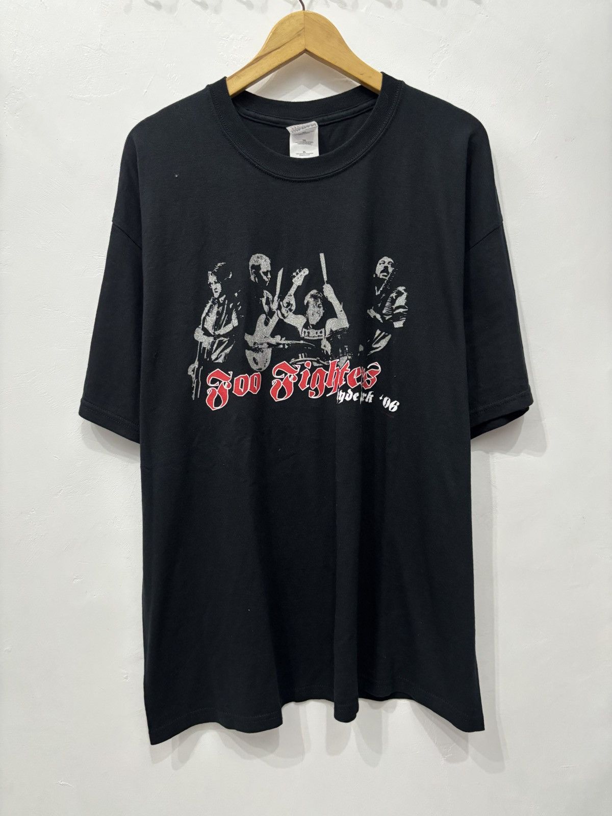 Band Tees Foo Fighters Hyde Park Vintage Y2k Very Rare Size US XL / EU 56 / 4 - 1 Thumbnail